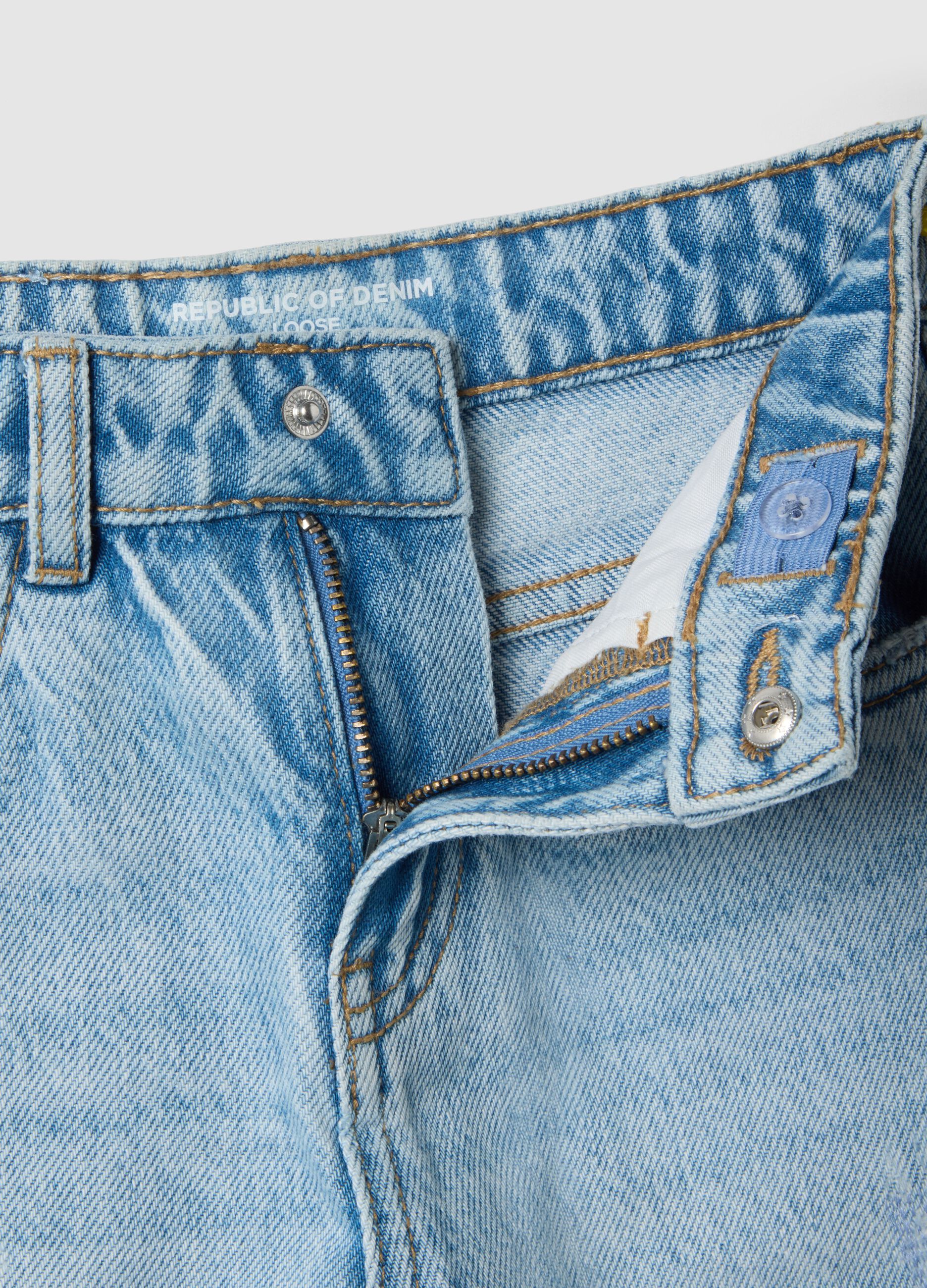 Boys&rsquo; pure cotton denim ripped jeans, comfort fit