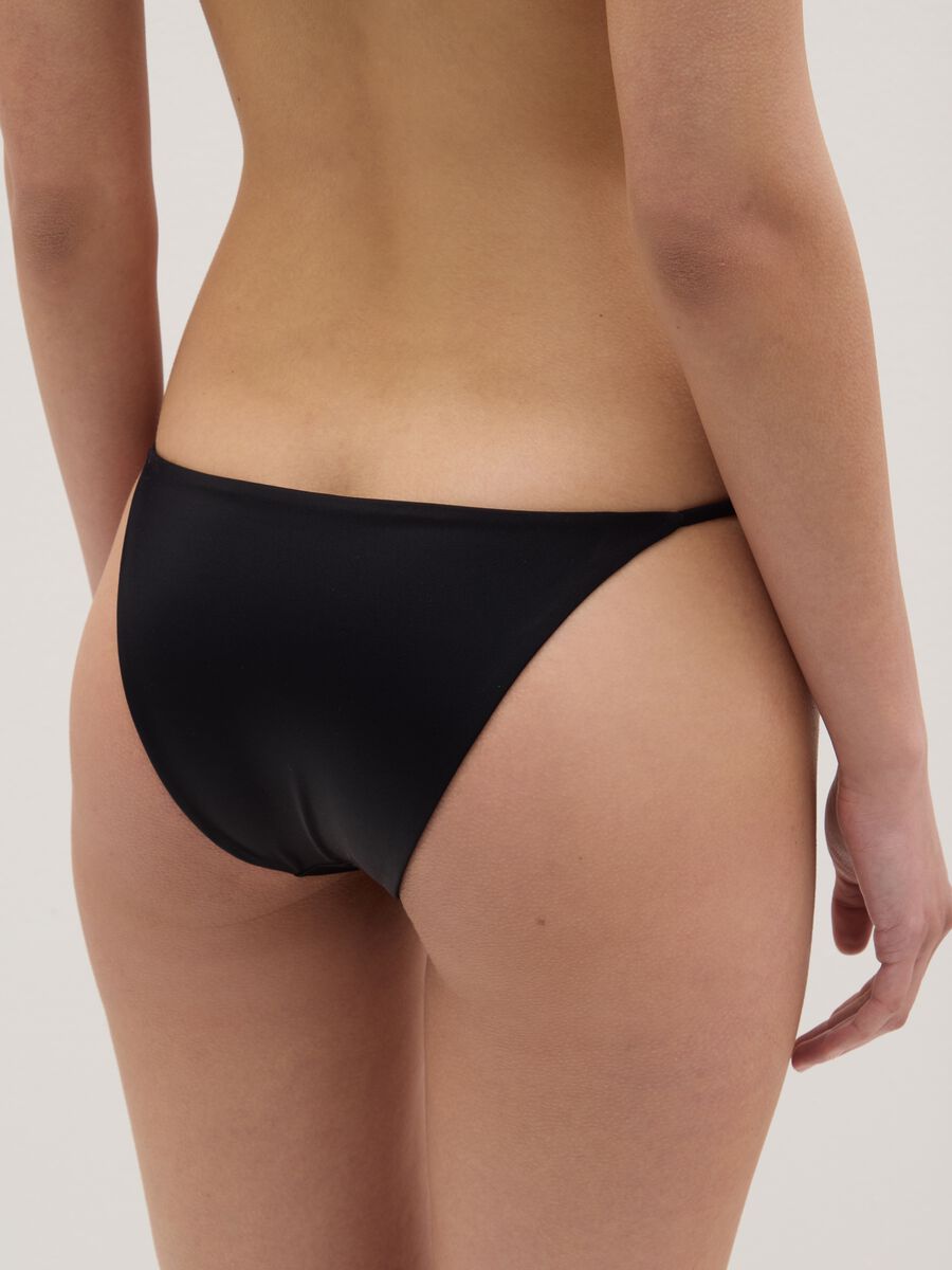 Women’s bikini briefs in black stretch fabric with mesh details_4
