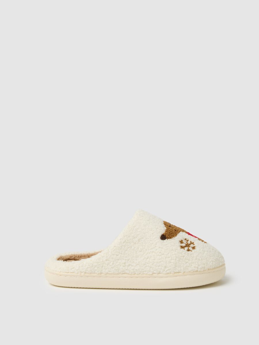 Pantofole bianche con ricamo_0