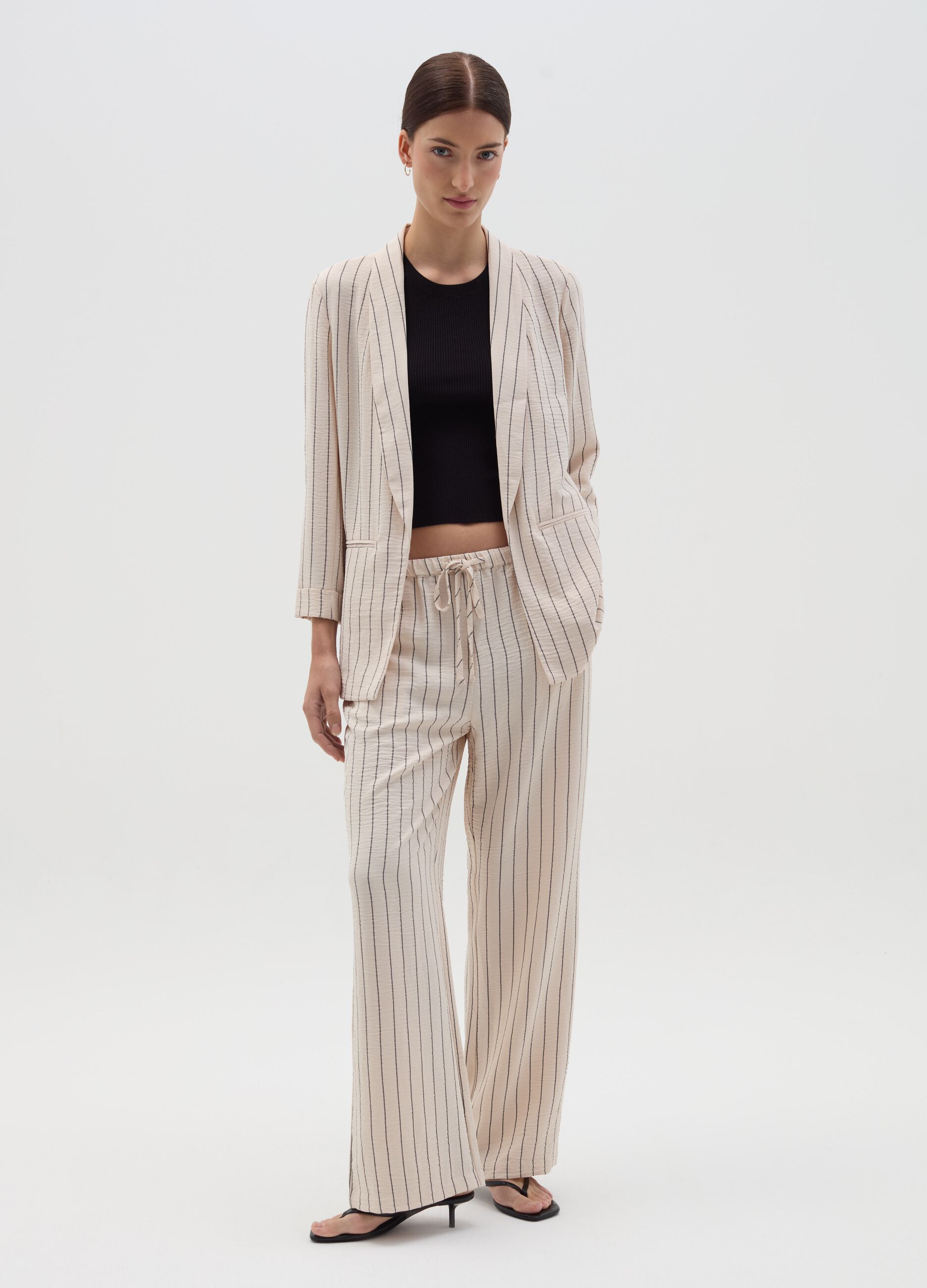 Blazer fluido aperto effetto crinkle