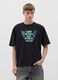 Men&rsquo;s black boxy-fit T-shirt in 100% cotton with Surf Beach Bar print_0