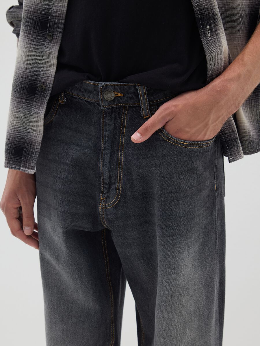 Jeans baggy grigio in cotone_3