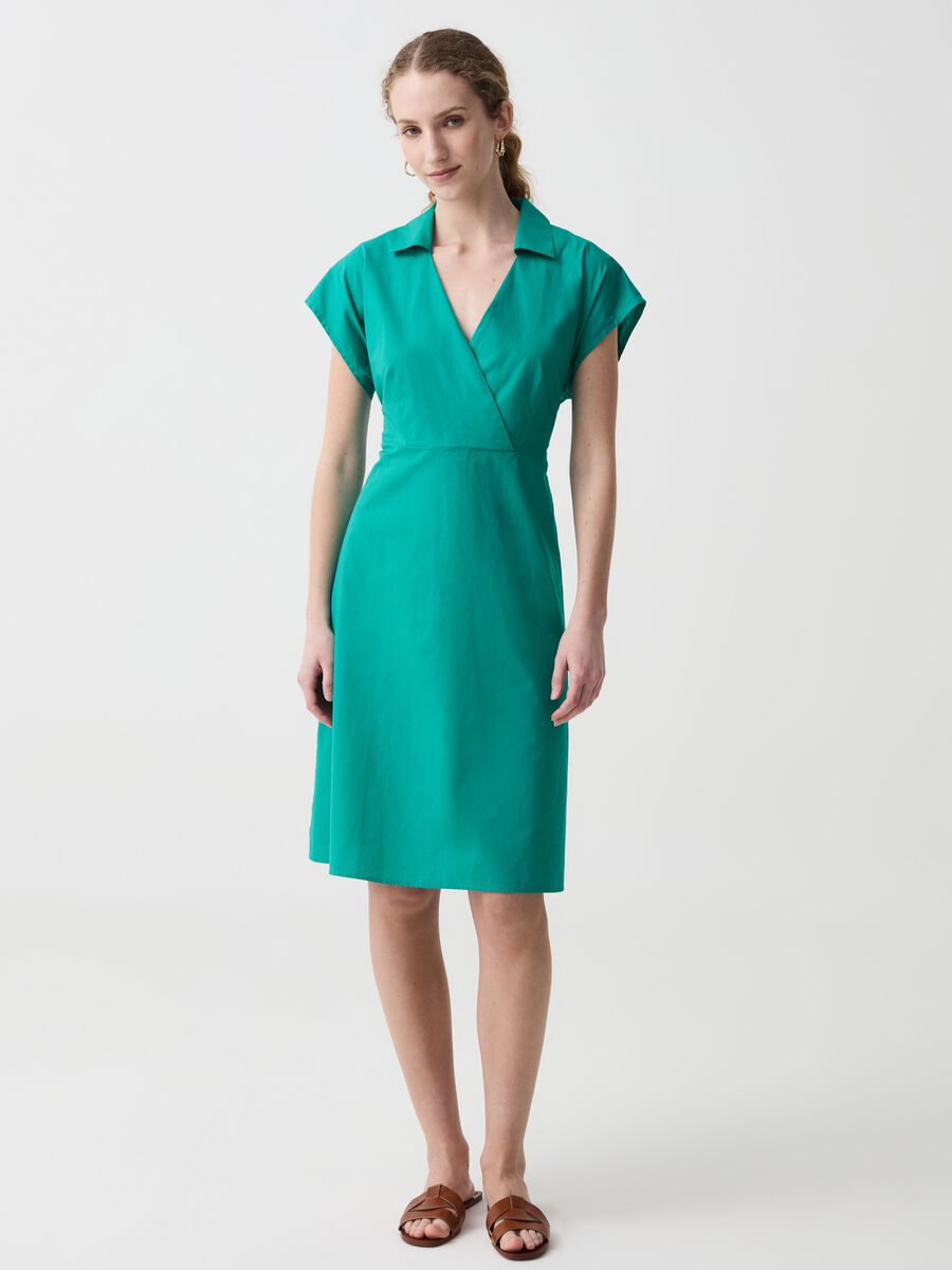 Midi dress with V-neck and collar_0