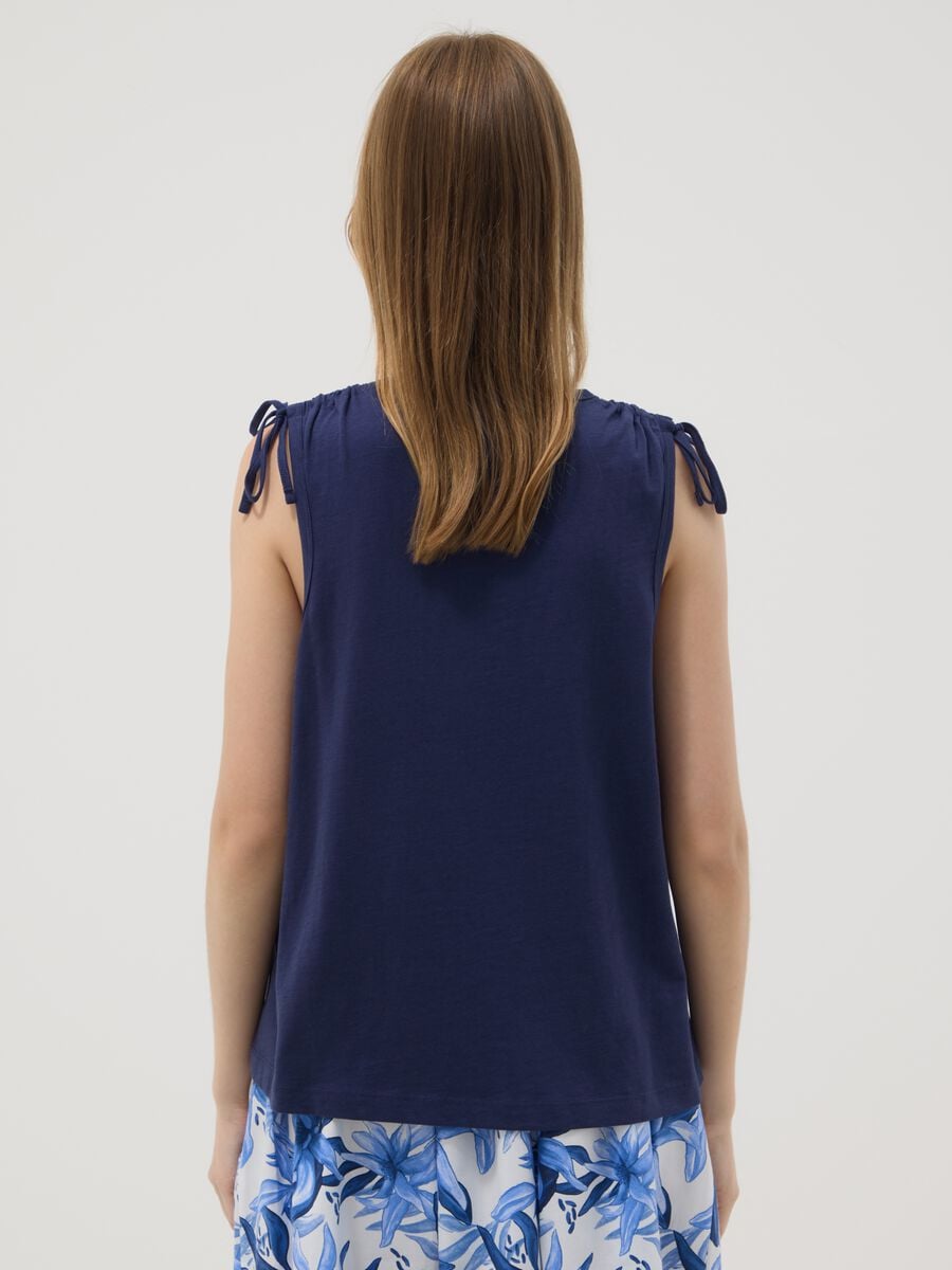 Tank top blu in puro cotone con laccetti sulle spalle_3