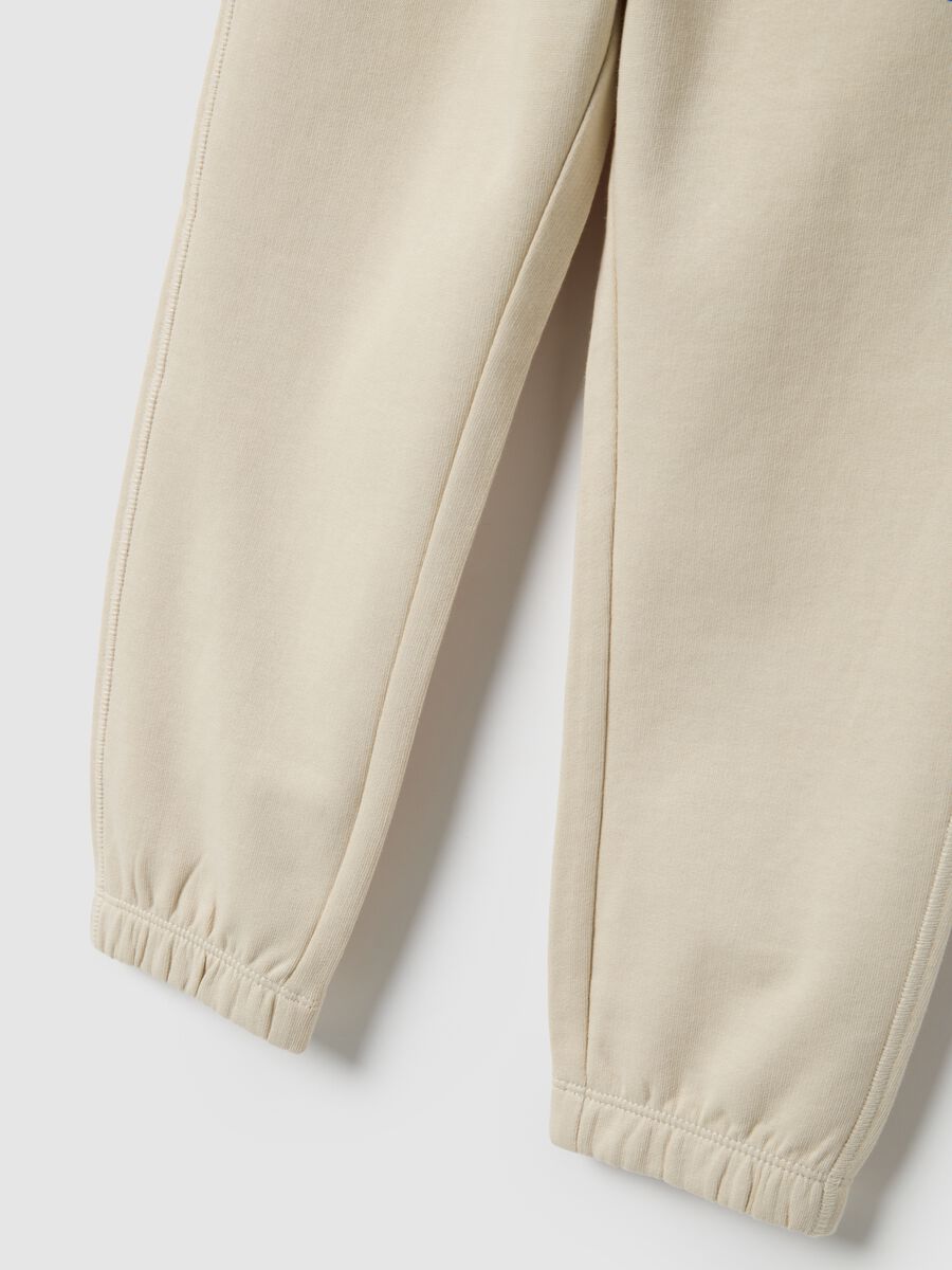 Kids' beige jogger trousers in pure cotton regular fit with logo_3