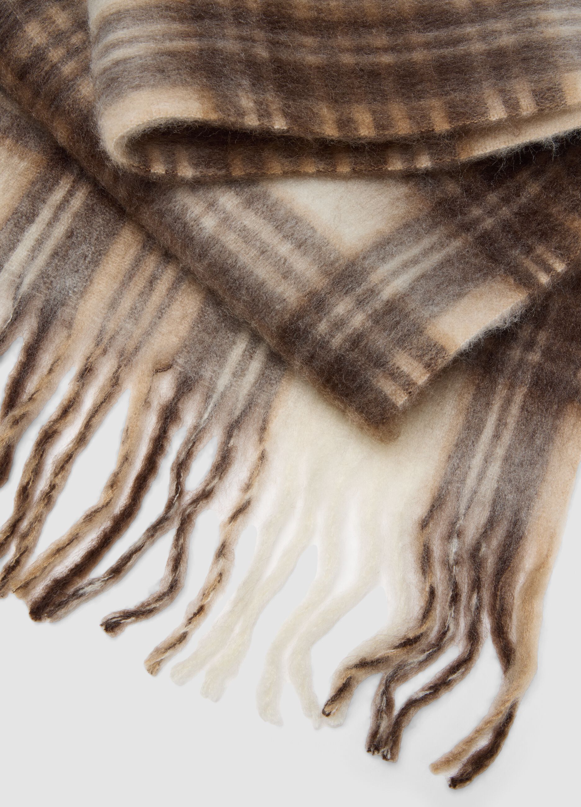 Beige checked scarf with fringes