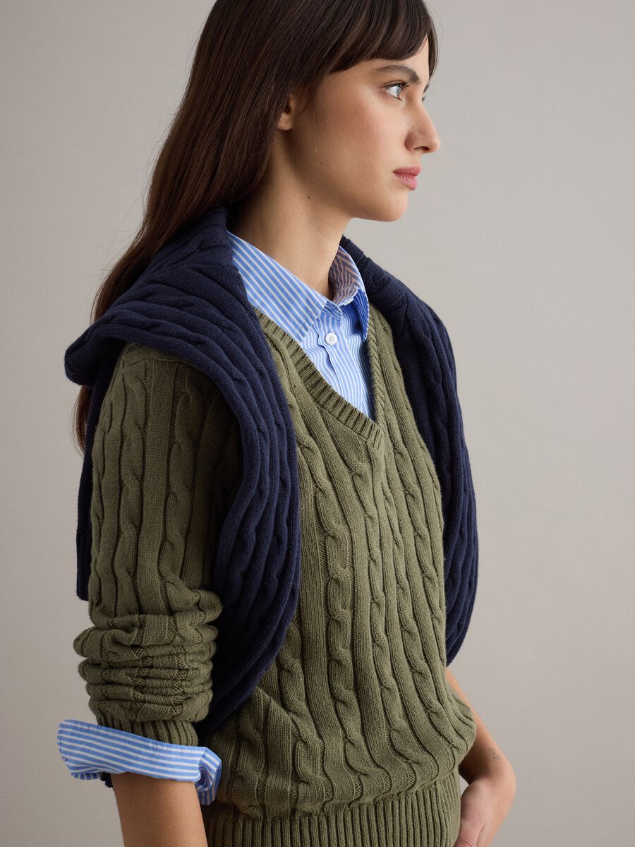 Green pure cotton regular fit pullover with cable knit_0