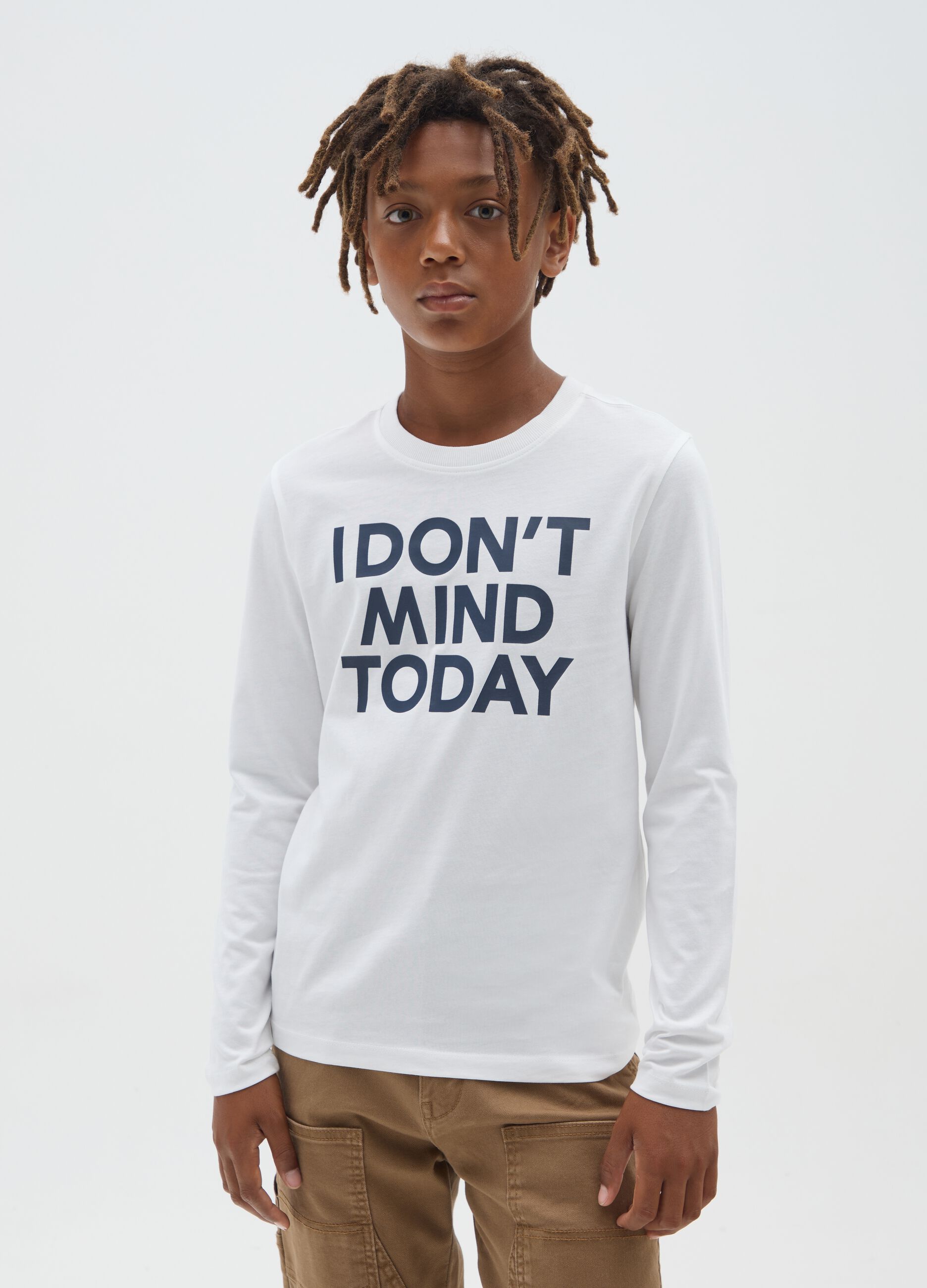 Boy's long white cotton top, regular fit
