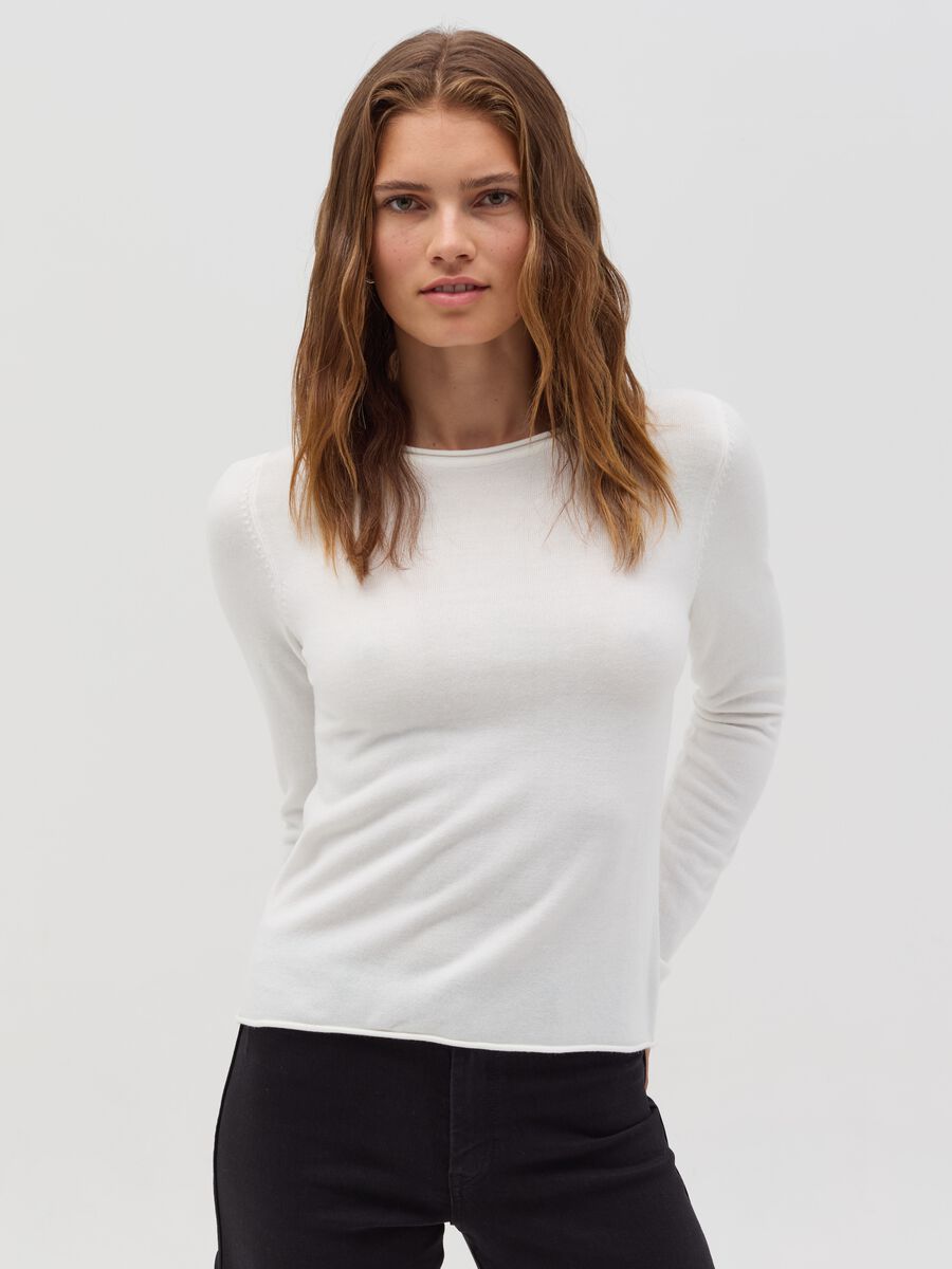 Top with round neck and small fold_0