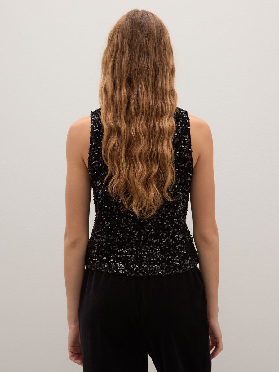 Black regular fit tank top with sequins_3