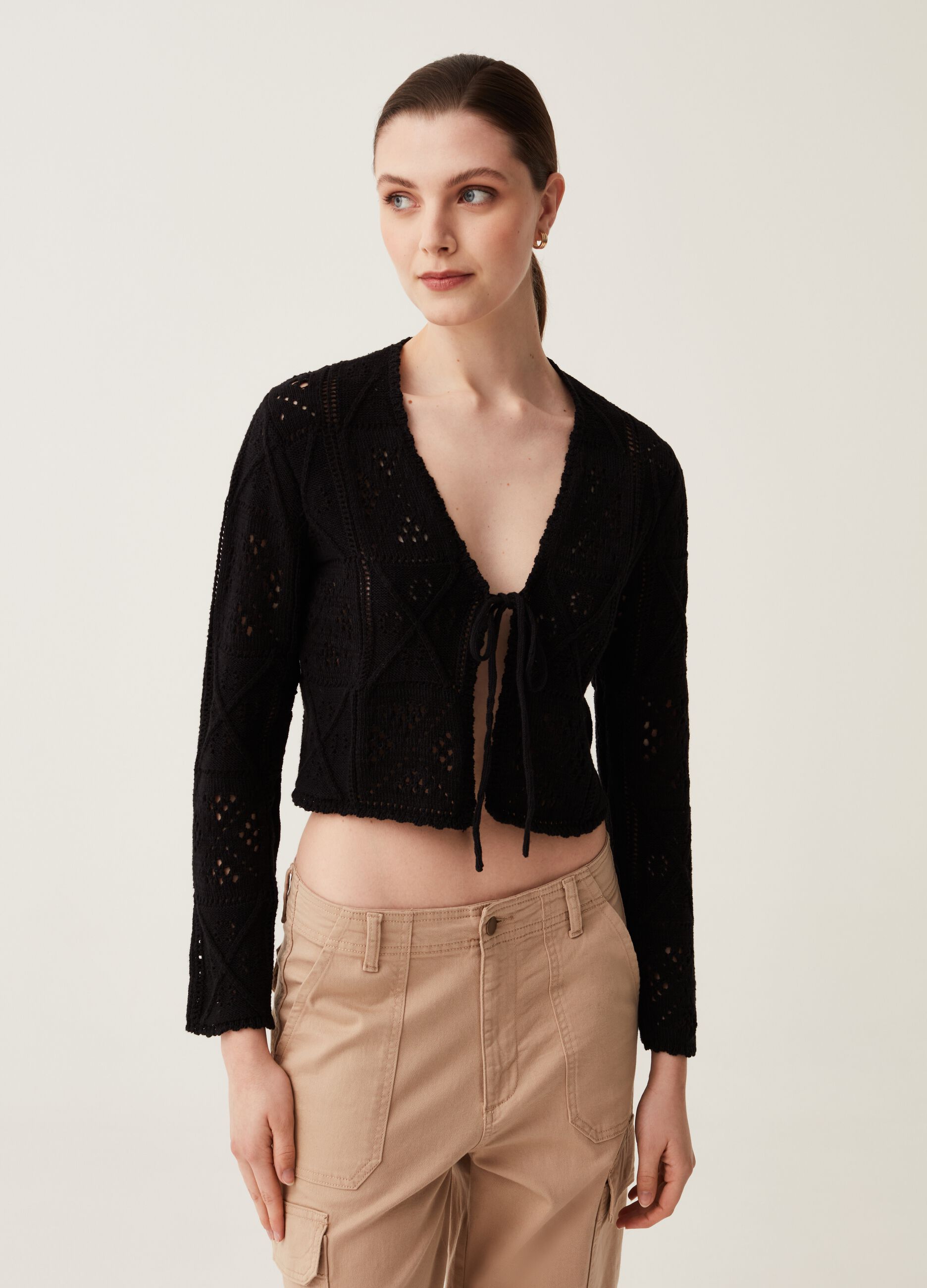 Cardigan crochet con laccetto_0