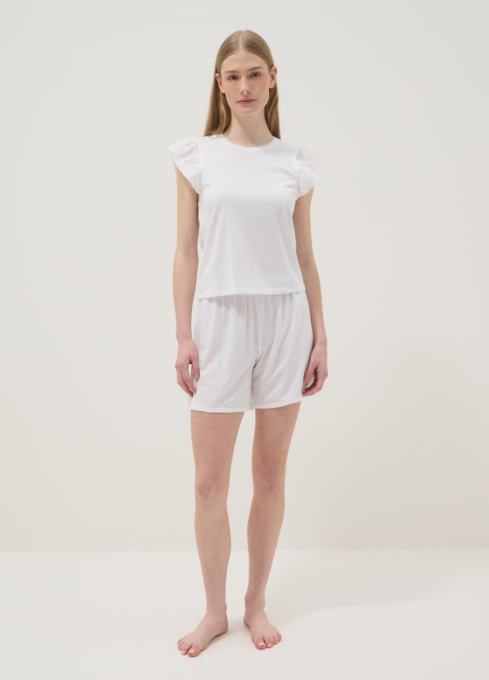 White pure cotton short pyjamas, regular fit with frills