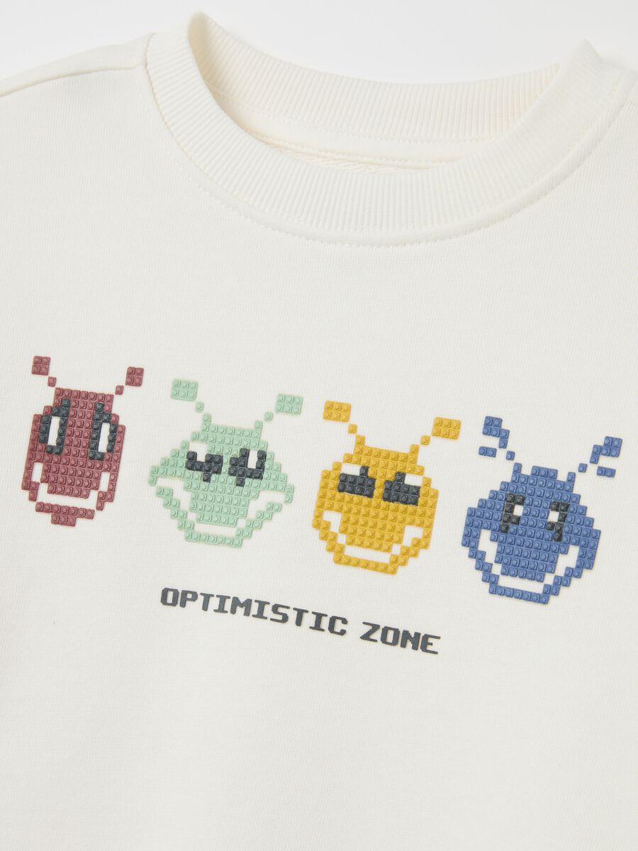 White pure cotton regular fit kids' sweatshirt with print_2