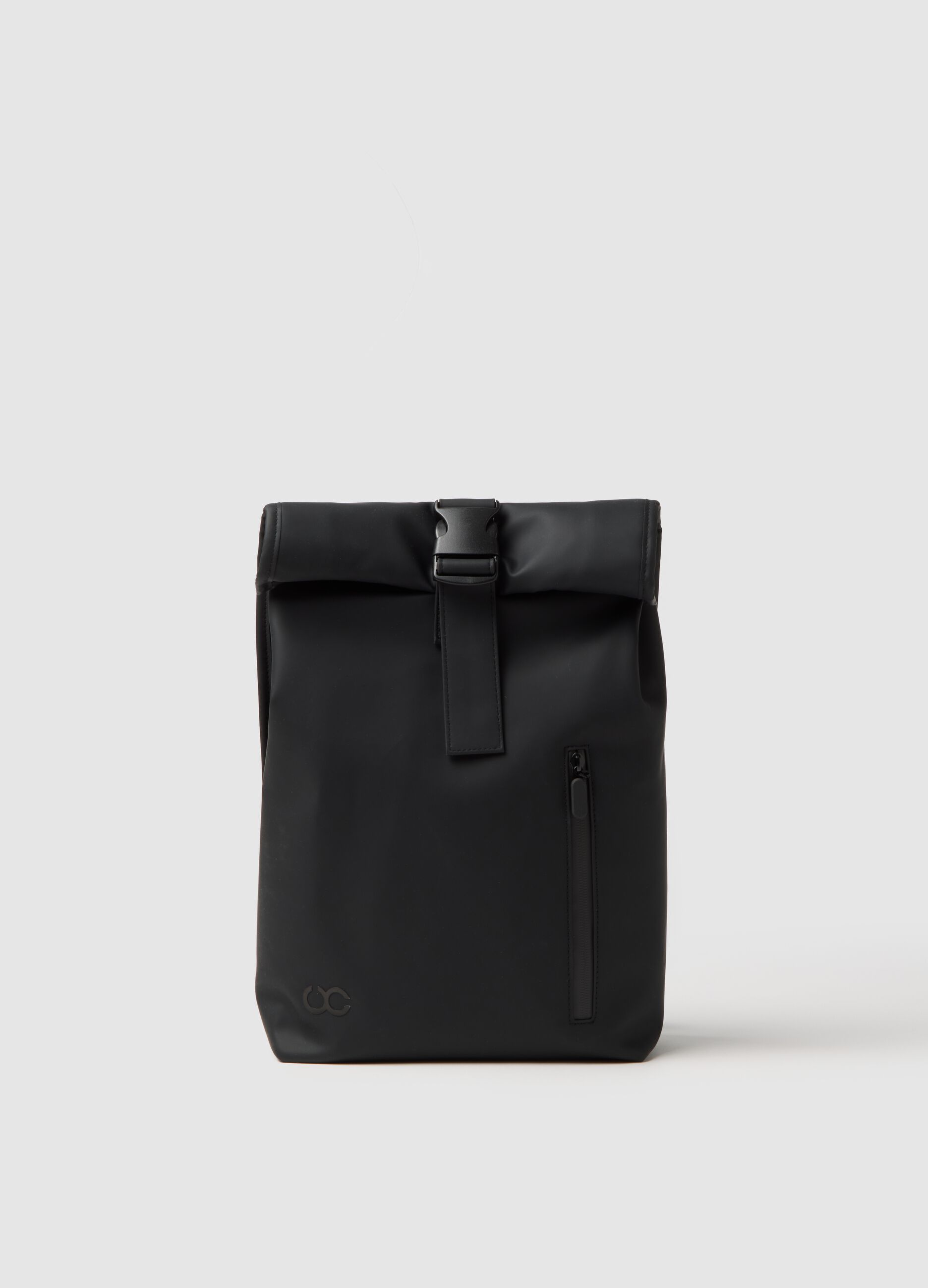 Zaino nero con chiusura a clip