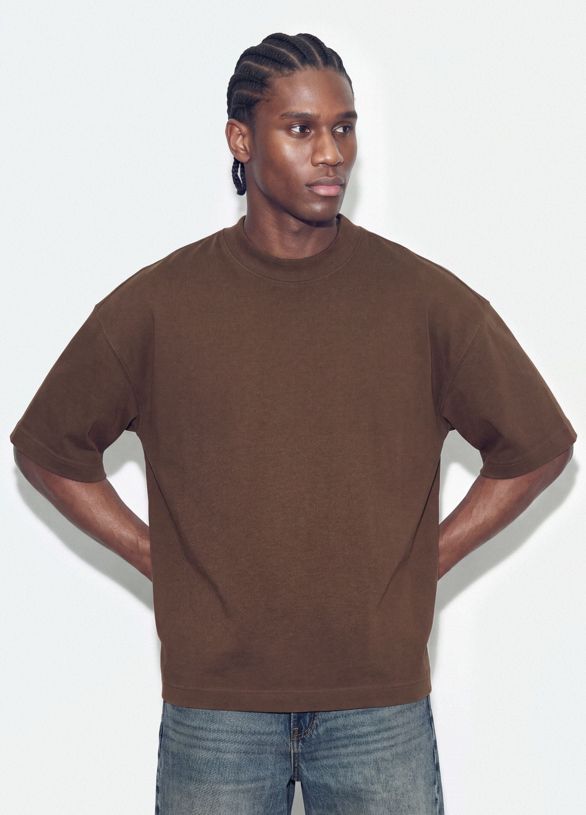 Brown crew-neck pure cotton T-shirt in a boxy fit