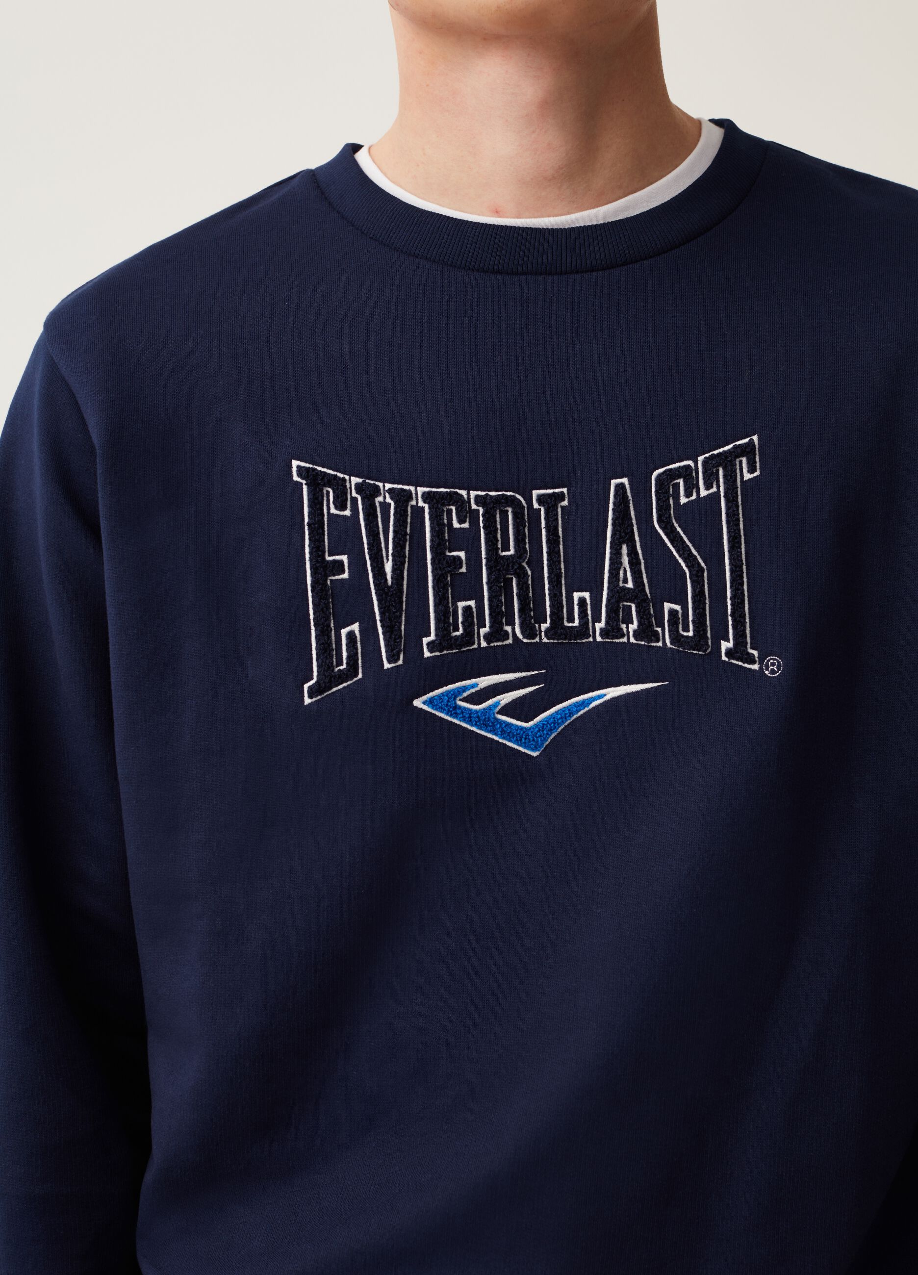 Sweatshirt with Everlast bouclé appliqué 