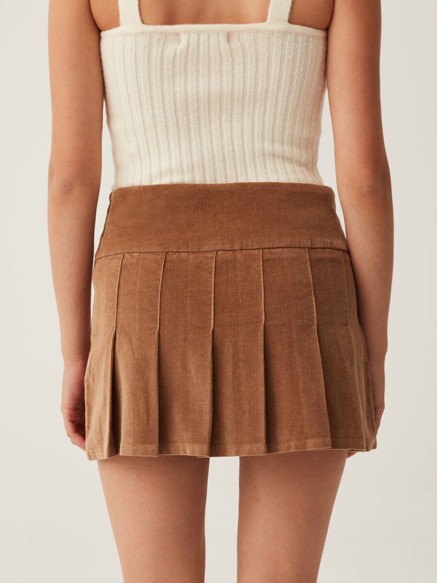 Minigonna a pieghe in corduroy_1