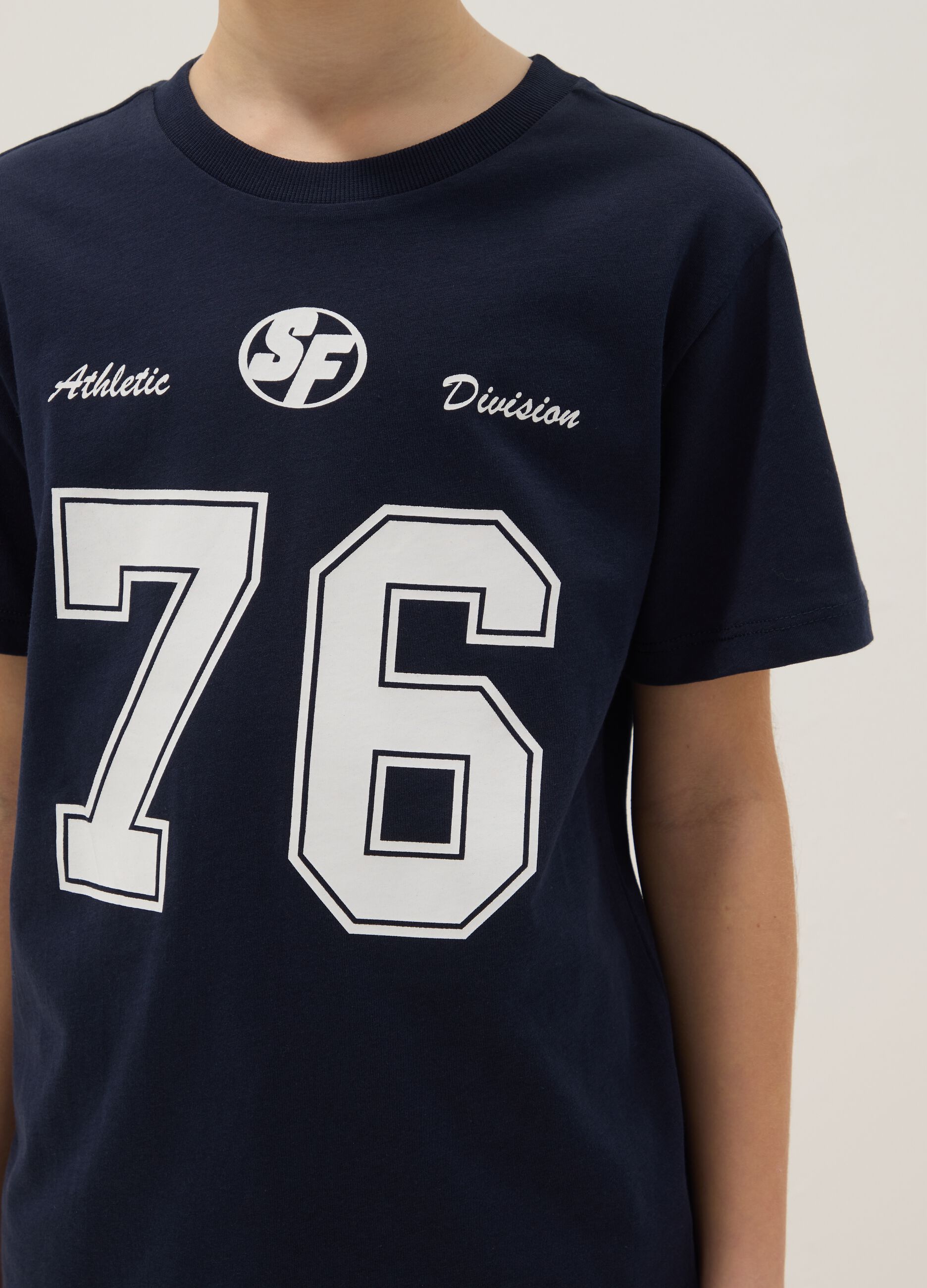 Boys&rsquo; blue pure cotton regular-fit T-shirt with print