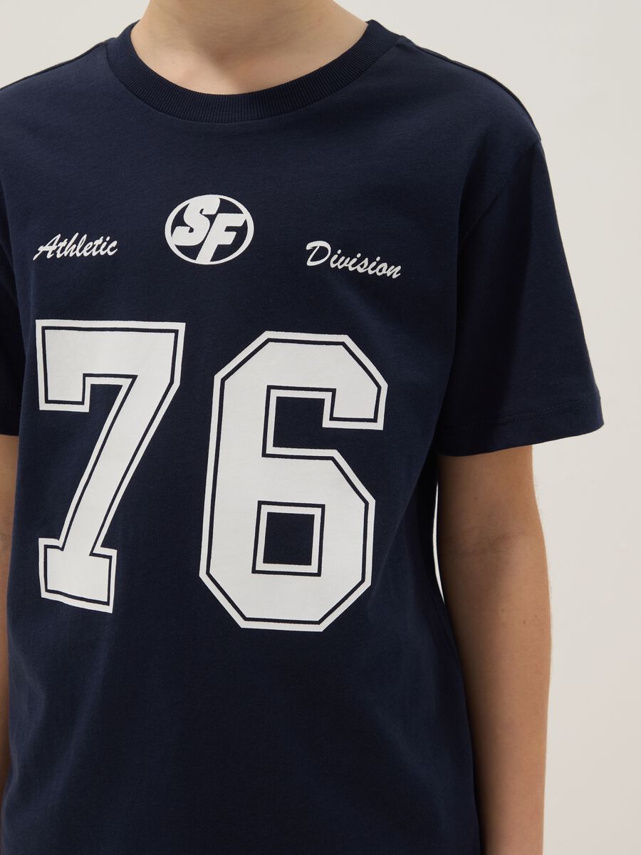 Boys&rsquo; blue pure cotton regular-fit T-shirt with print_2