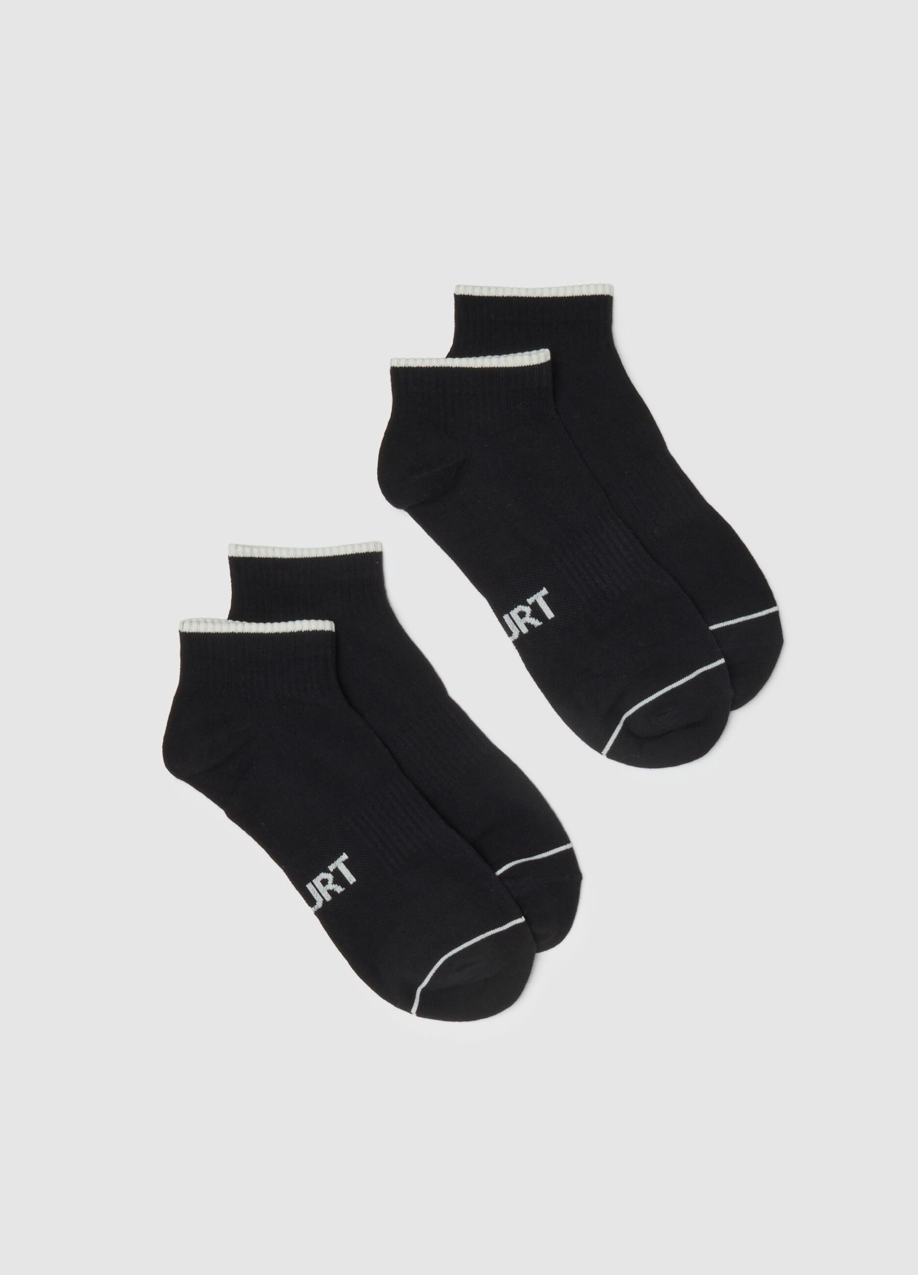 Two-pack black ankle sports socks in cotton blend with stripes
