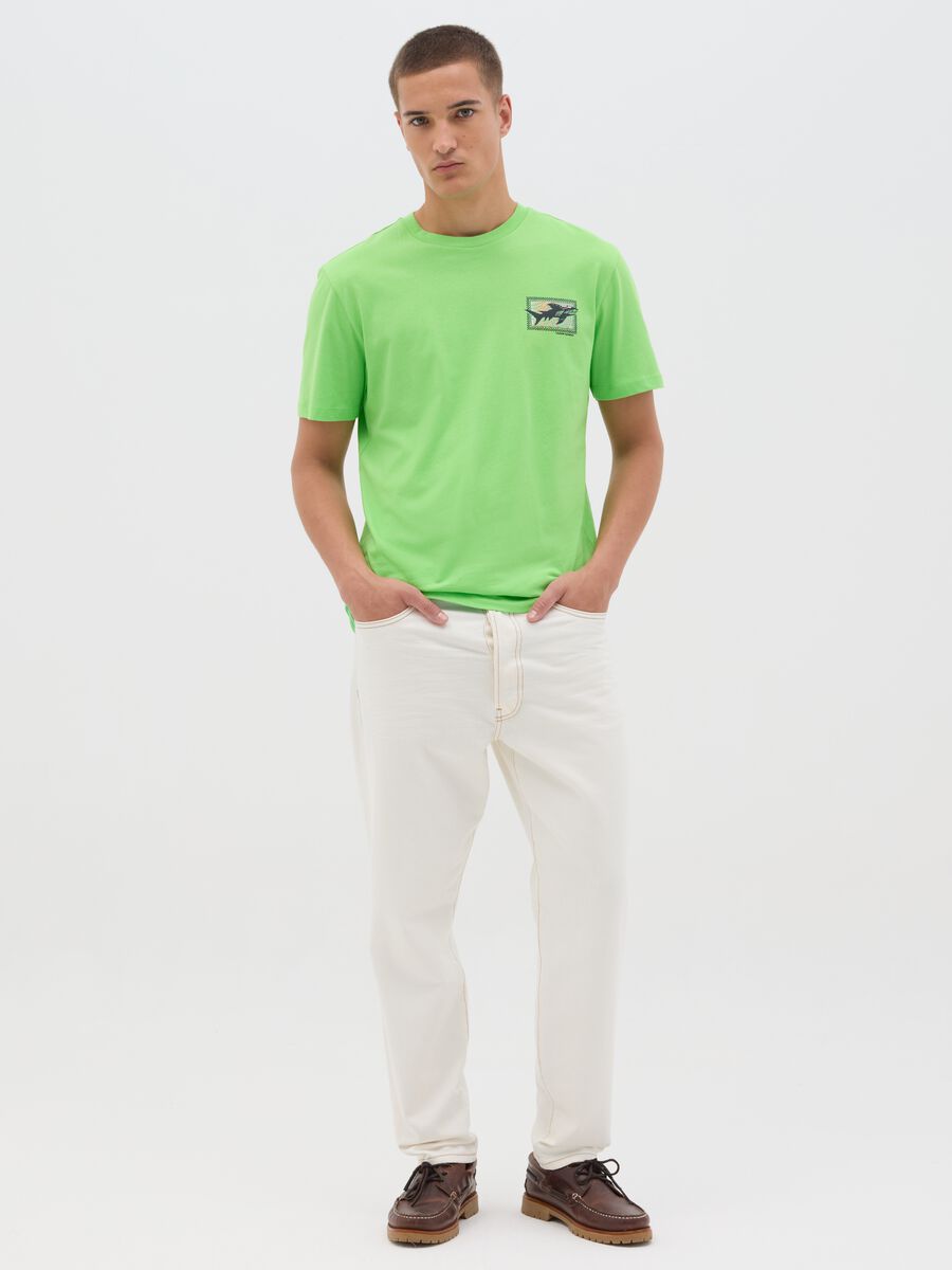Green T-shirt with graphic print_1