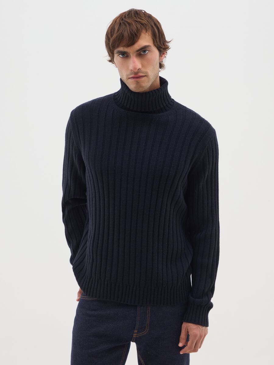 Regular fit blue turtleneck_0