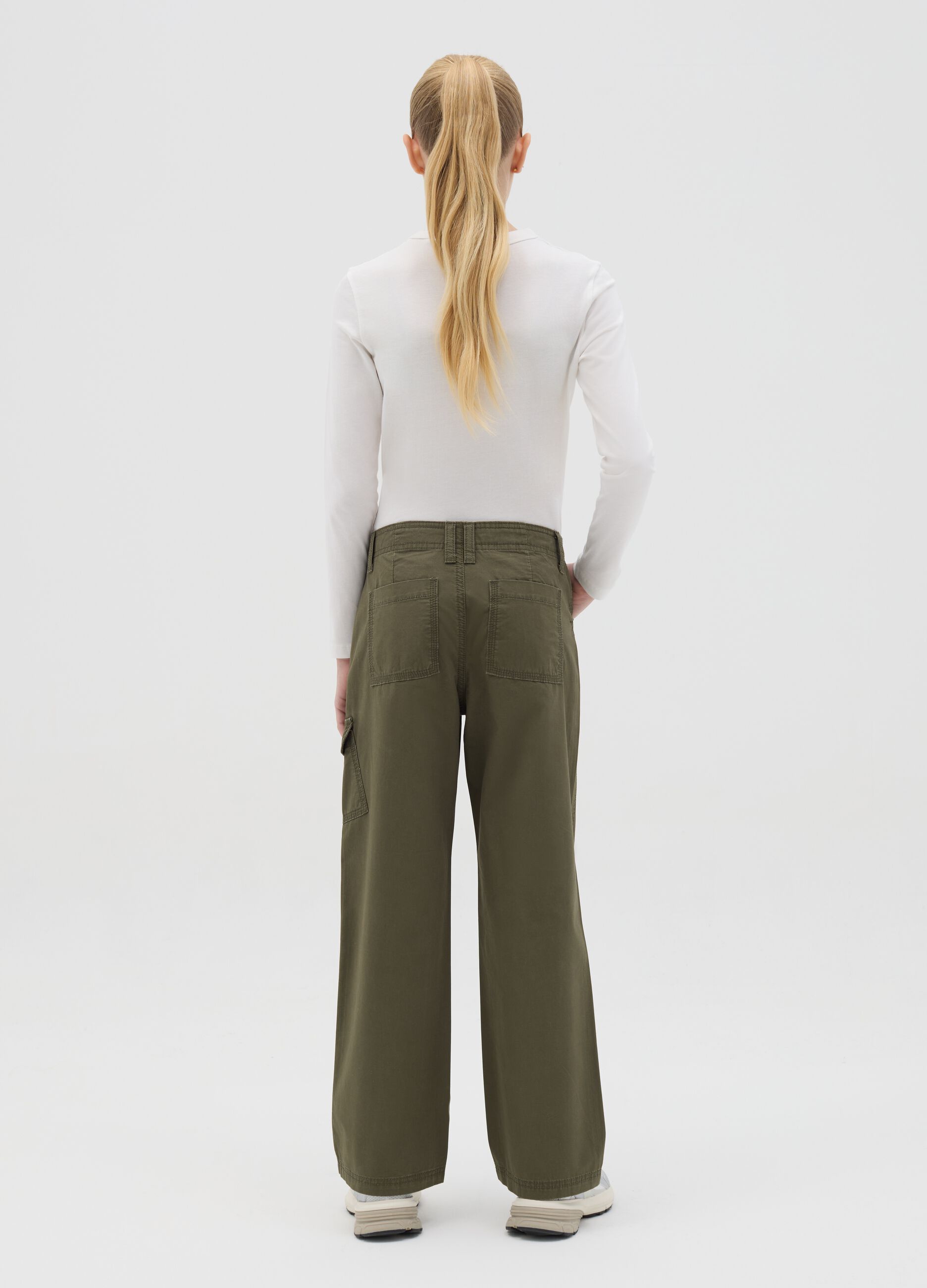 Wide-leg cargo trousers in cotton