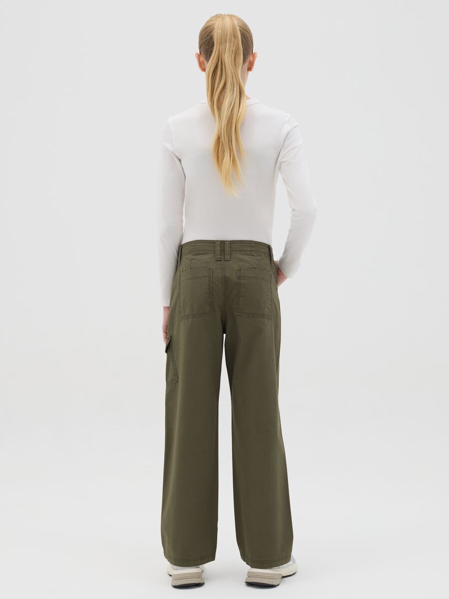 Wide-leg cargo trousers in cotton_3