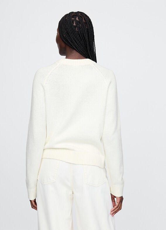 Round neck pullover