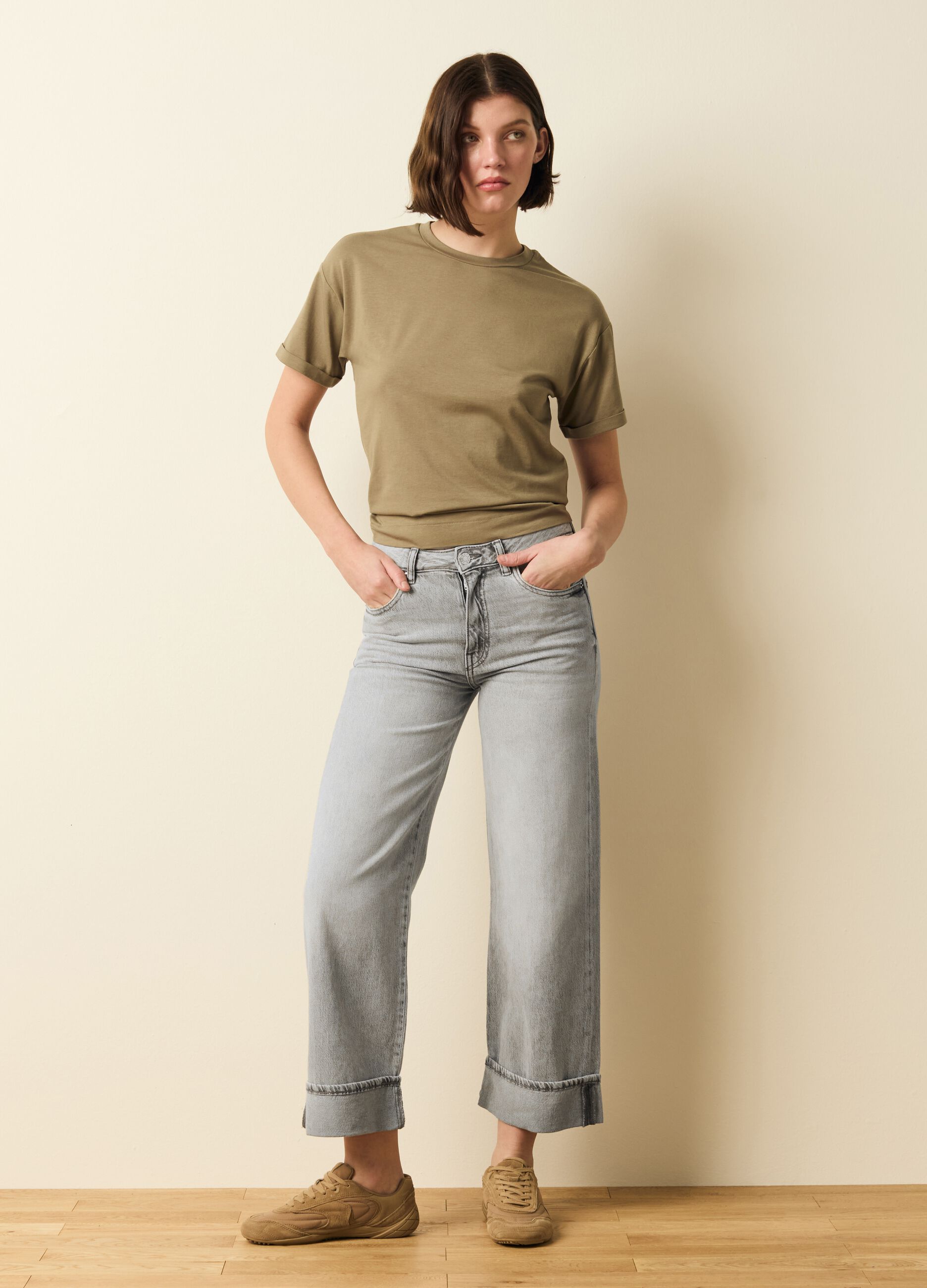 T-shirt in cotone e modal stretch