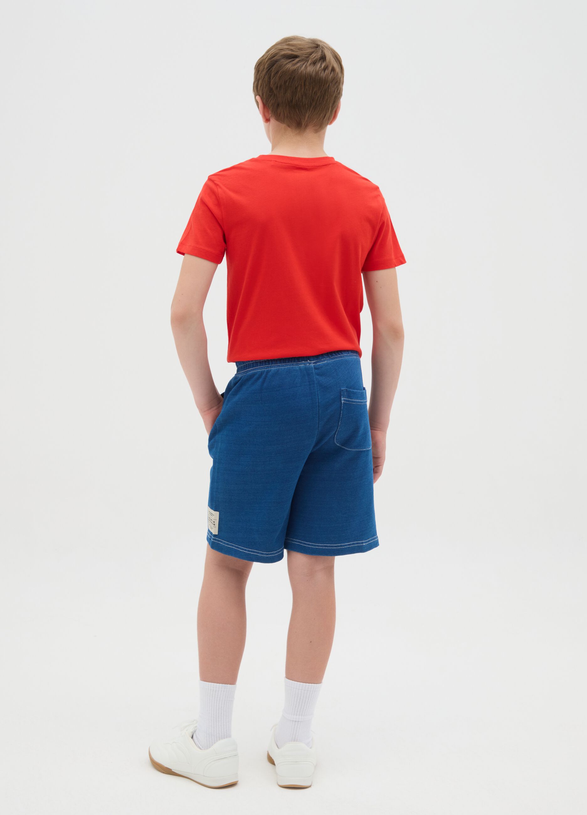 Short blue trousers in 100% cotton