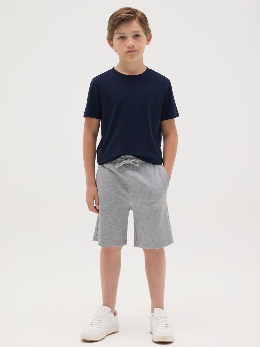 Pantaloni corti da ragazzo in puro cotone grigio regular fit_0