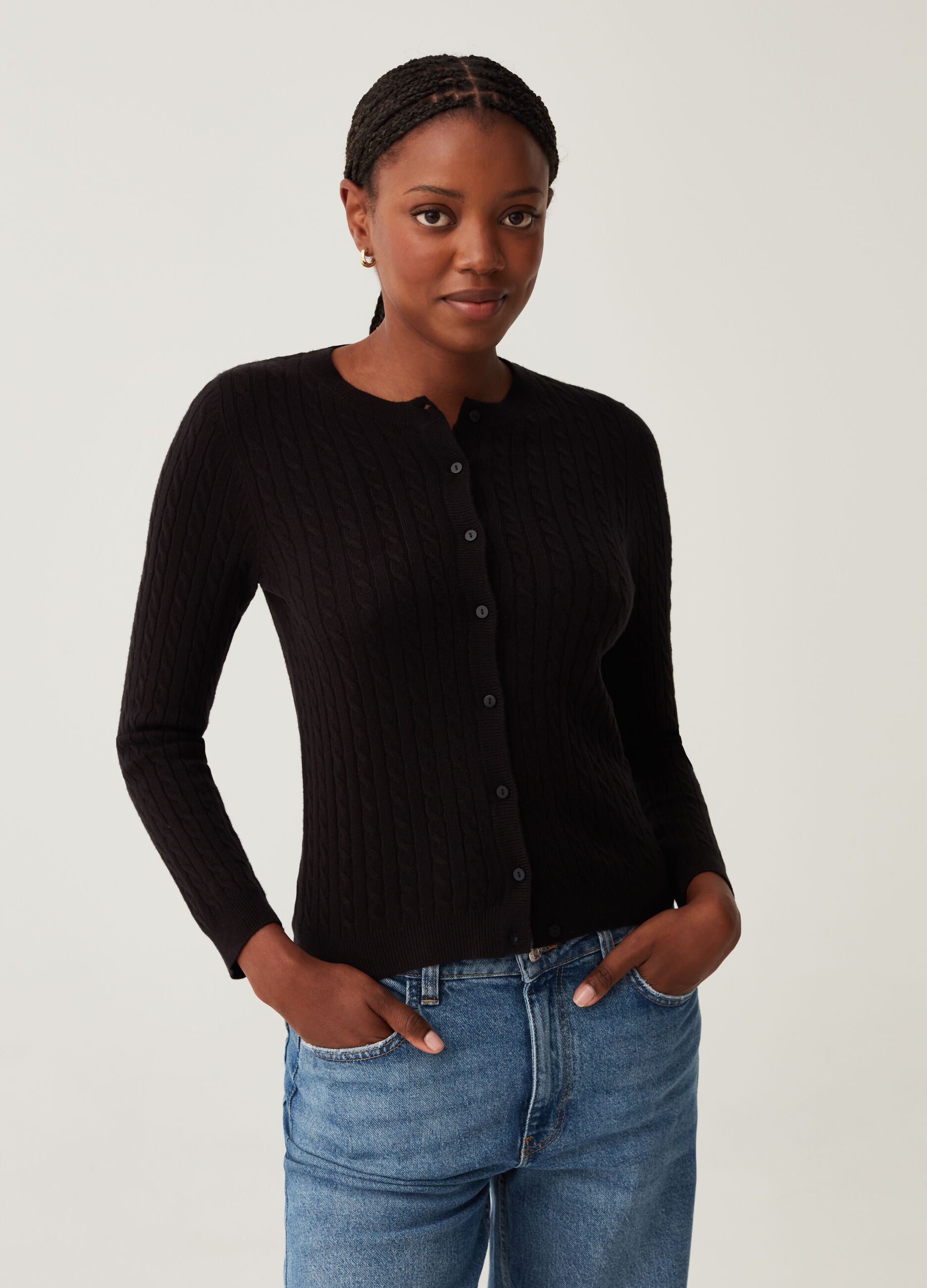 Cardigan con lavorazione a trecce_0