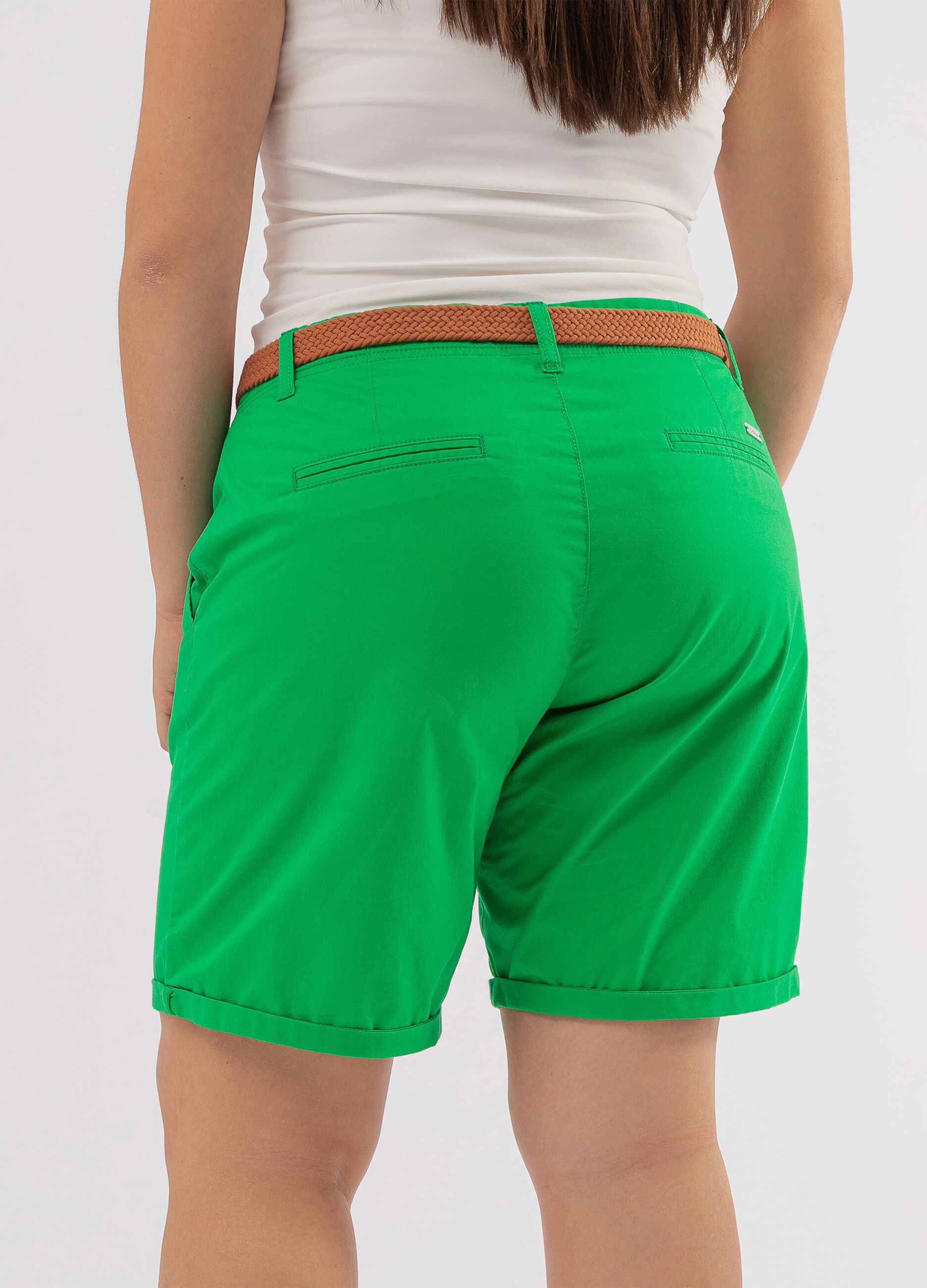 Shorts chino con cintura Curvy