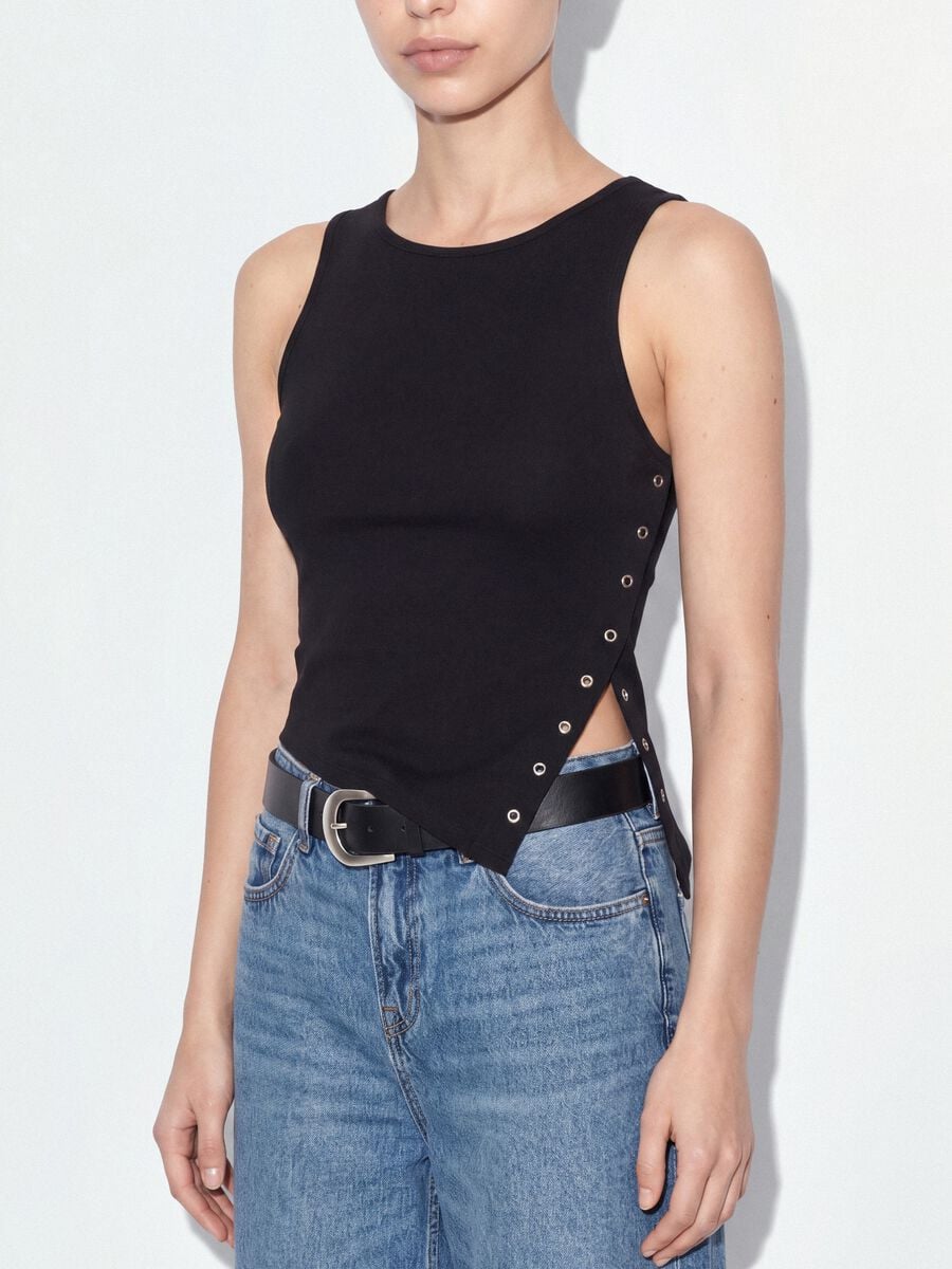 Black stretch cotton top with asymmetric hem and metal eyelets_3