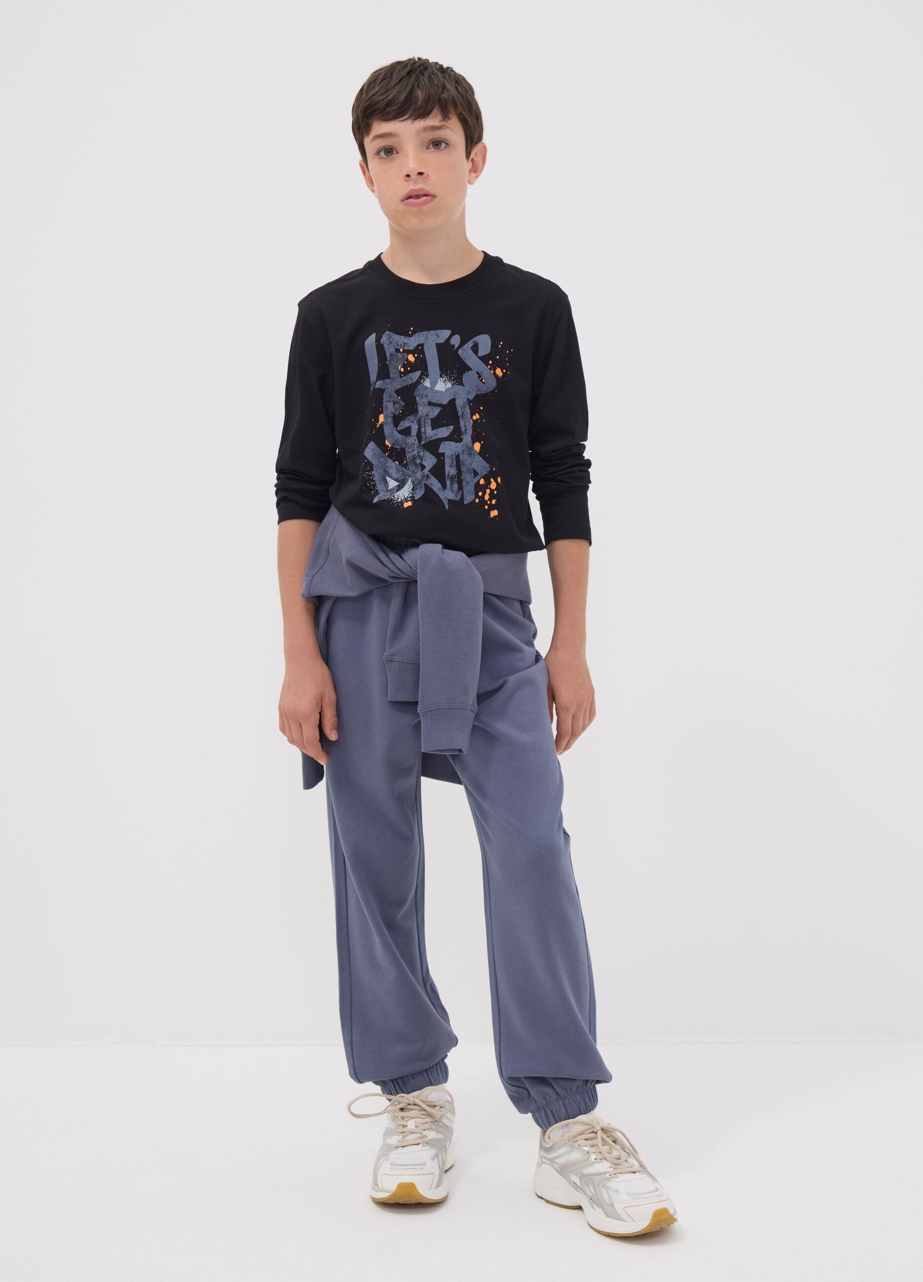 Grey organic cotton jogger trousers for boys, relaxed fit