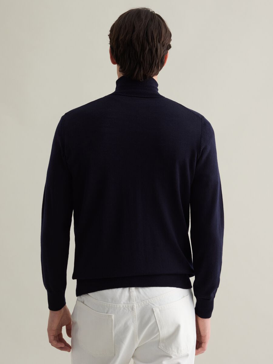 Merino wool pullover with high neck_3