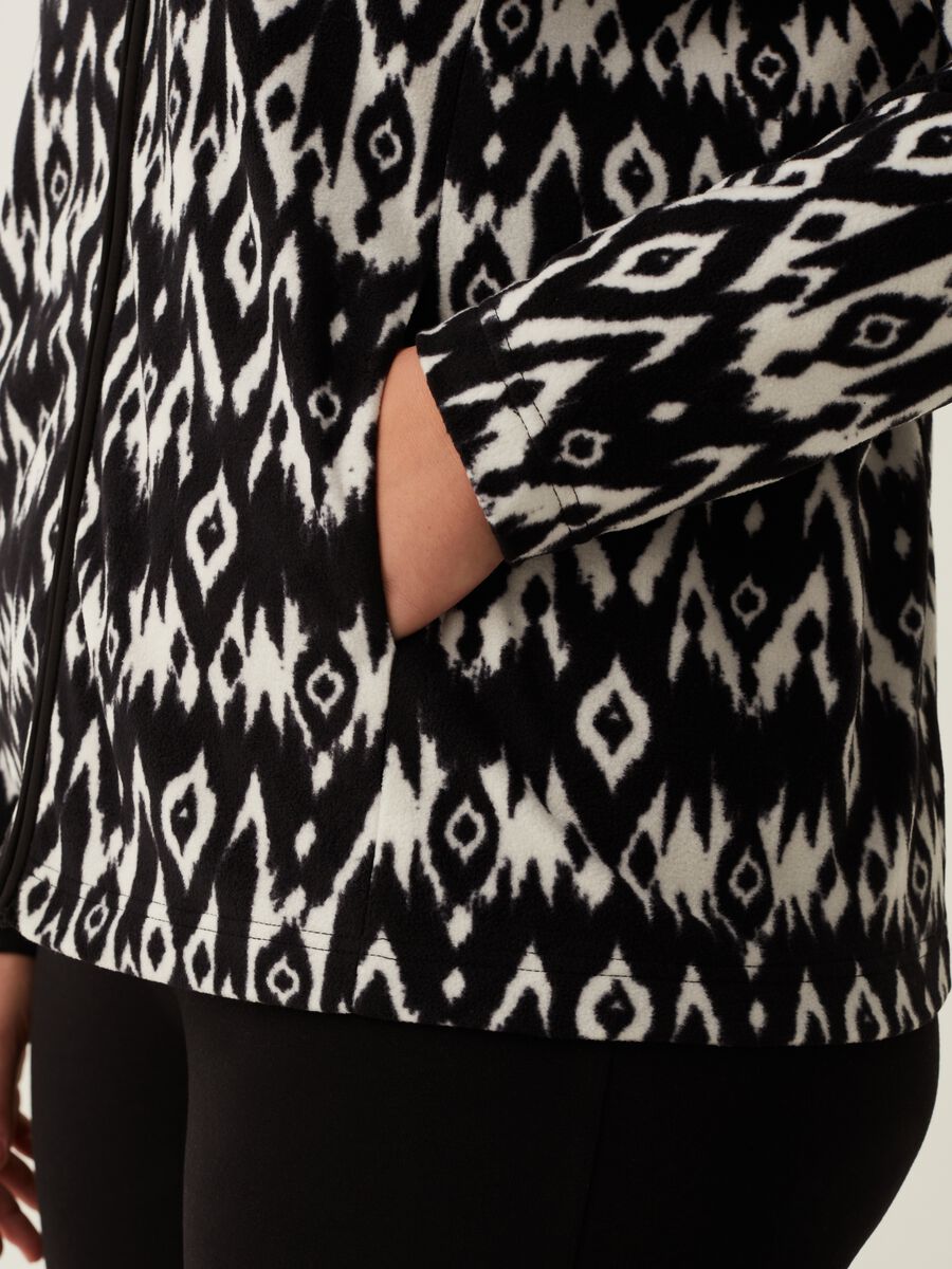 Full-zip in pile fantasia ikat Curvy_3