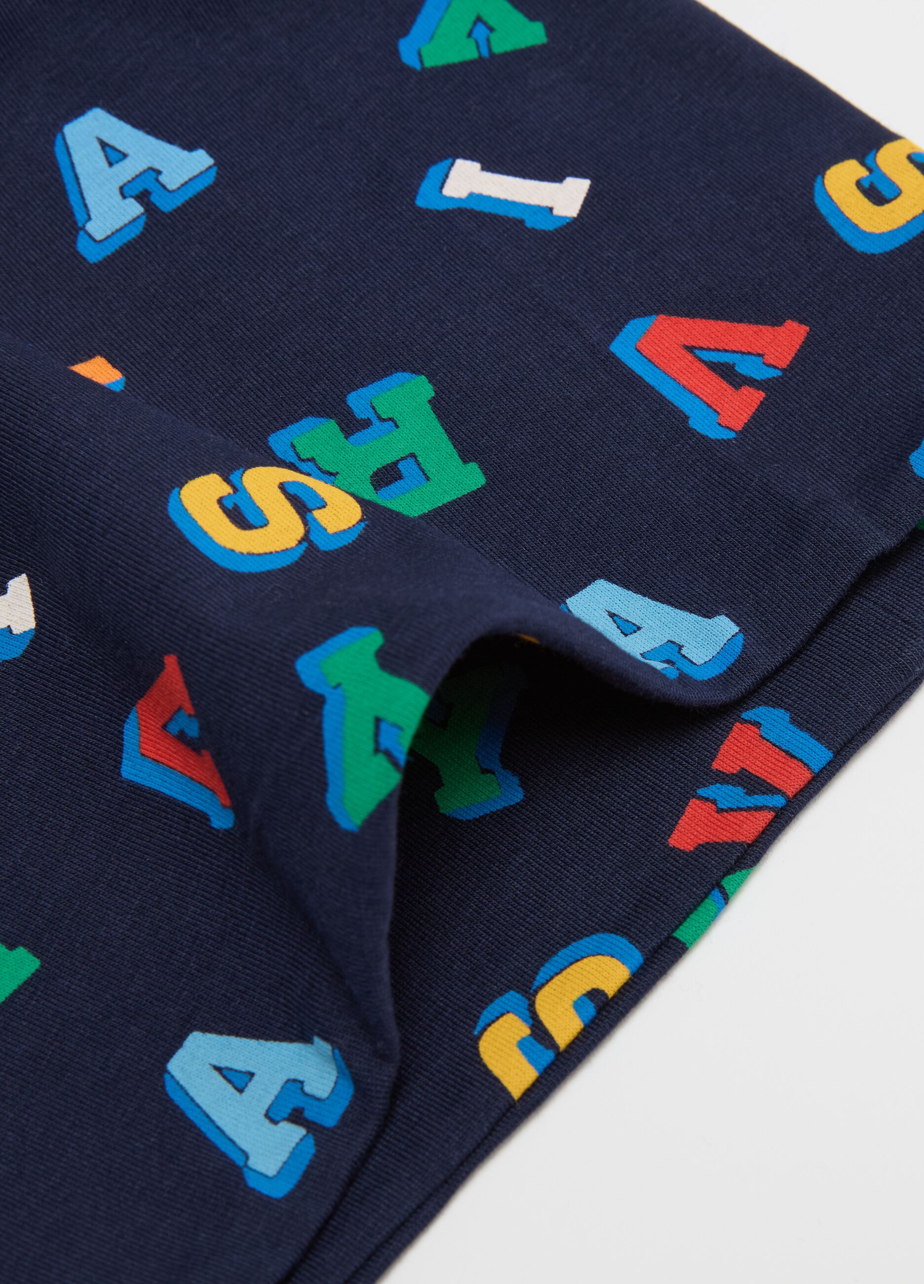 Hat and neck warmer set with letters print