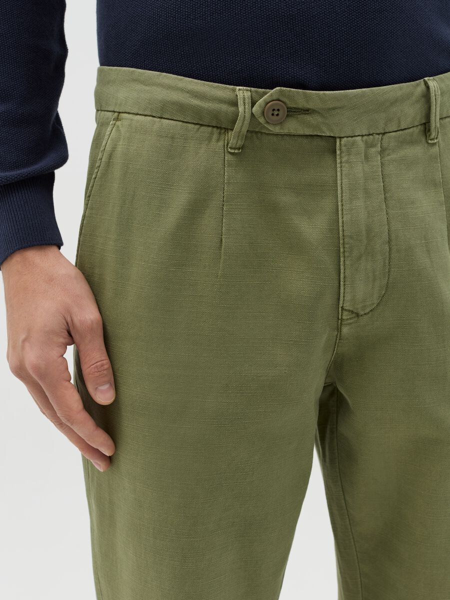 Chino trousers in green linen and cotton_2