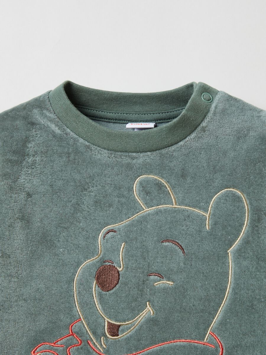 Pigiama in velour con ricamo Winnie the Pooh_2