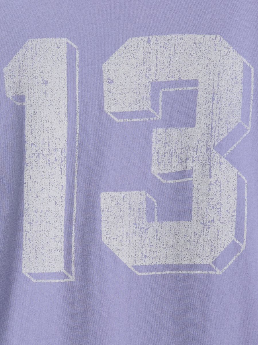 Purple T-shirt with sporty design_3