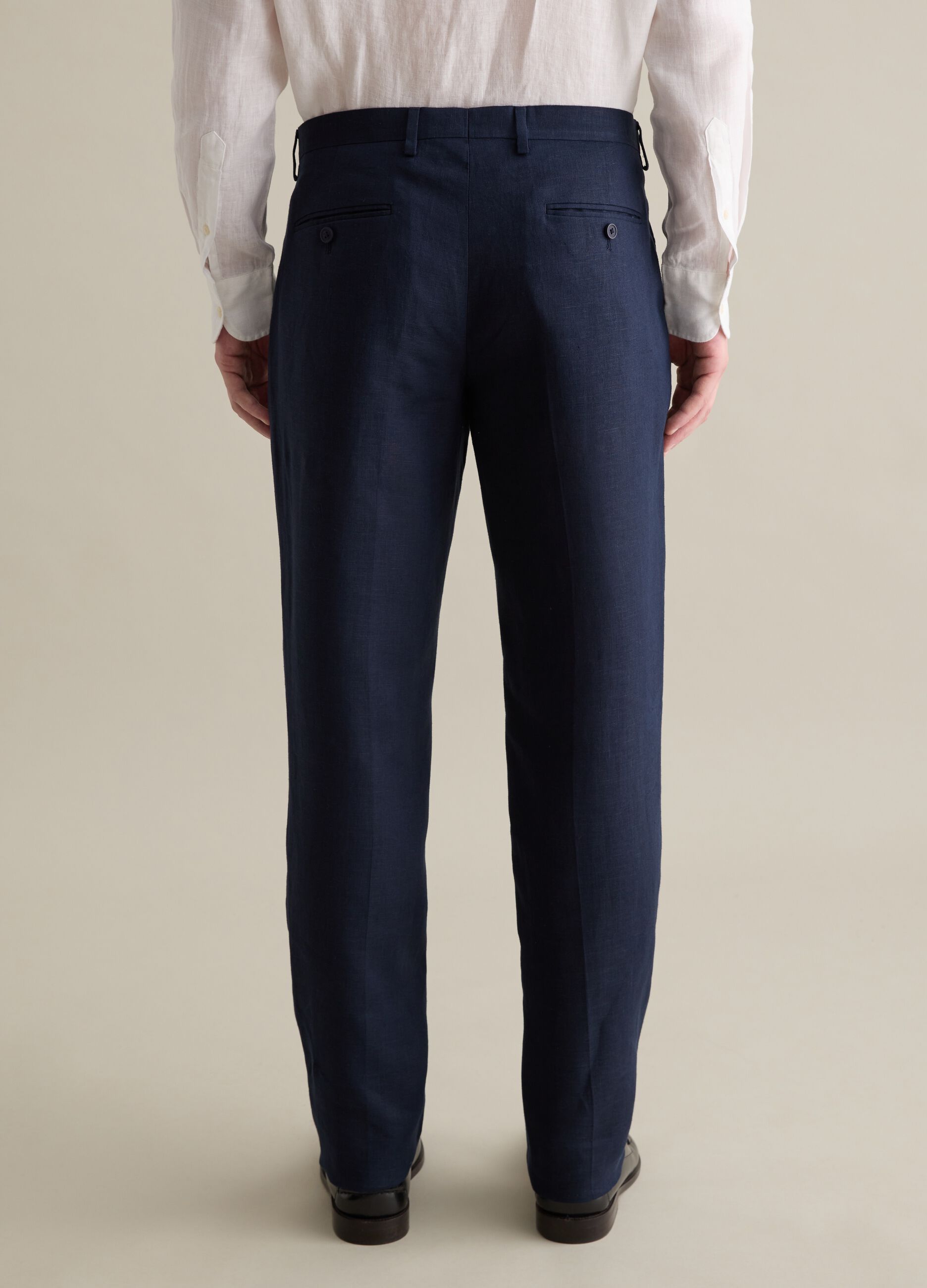 Pantaloni slim fit in lino