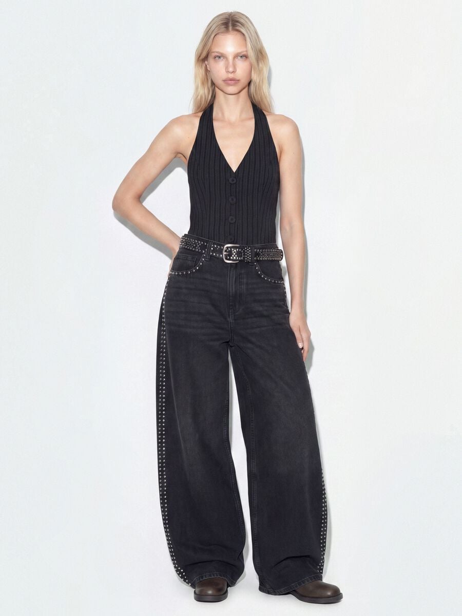 Gilet nero crop in viscosa elasticizzata a righe_1