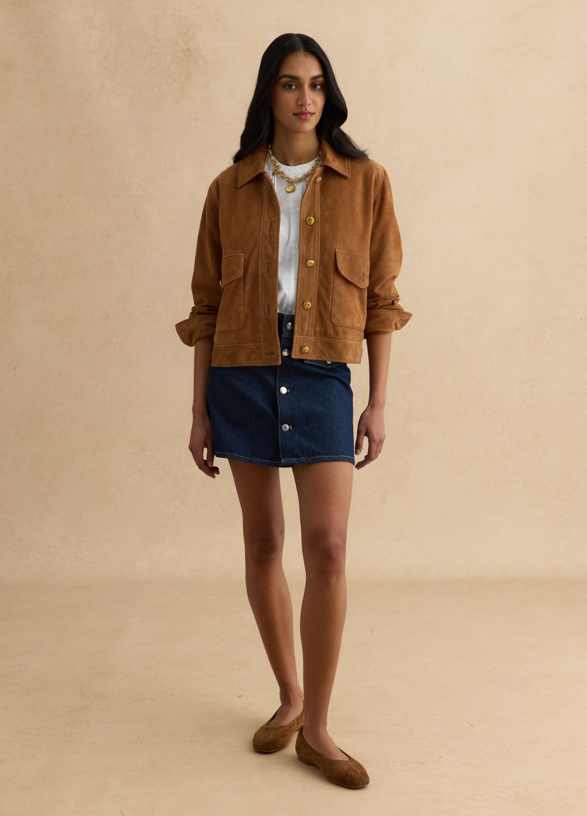 Regular fit brown genuine leather jacket with buttons