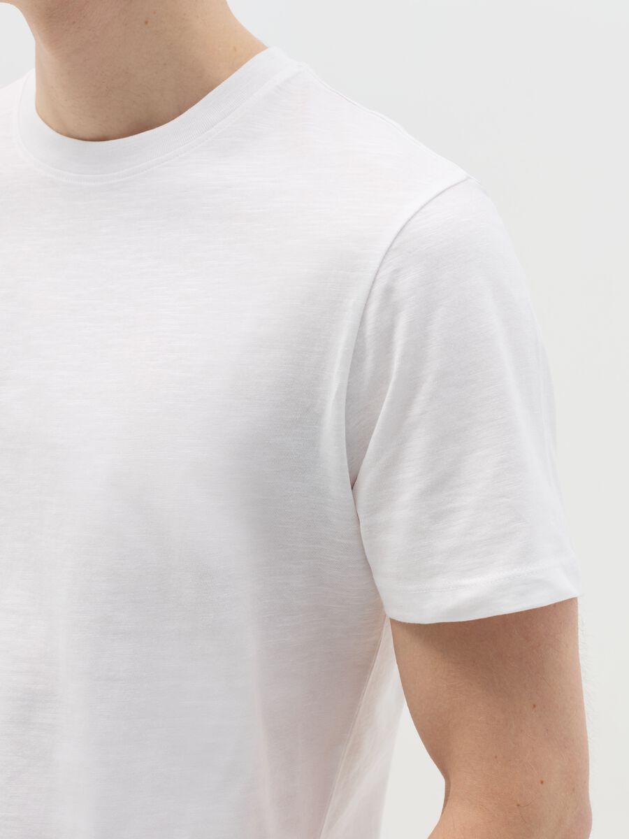 T-shirt in slub cotton with round neck_2