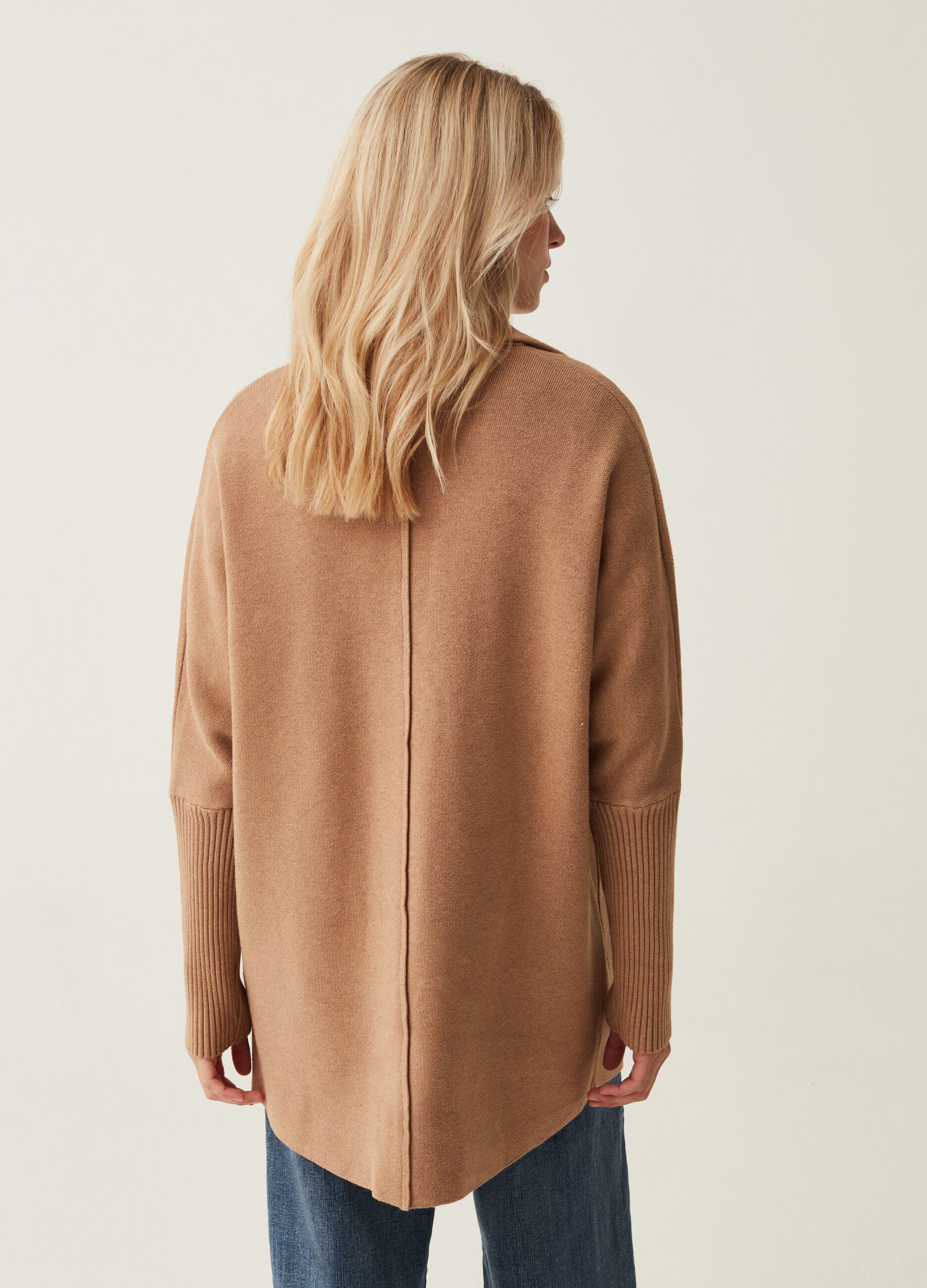 Giacca cardigan con bottone_2