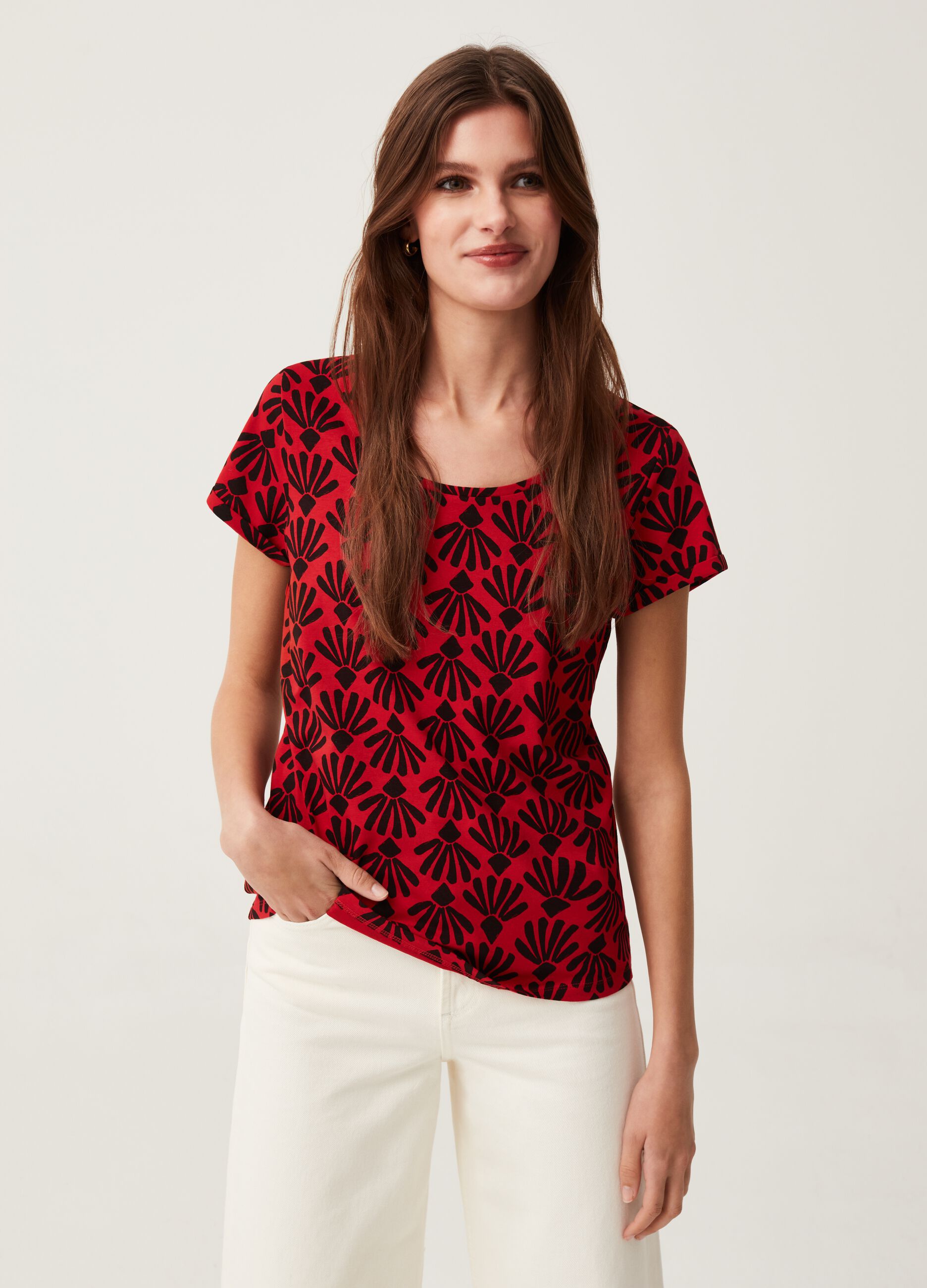 T-shirt con stampa all-over