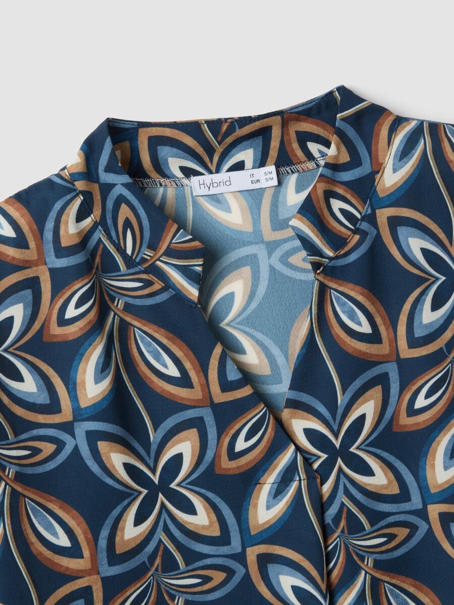 Blue and brown geometric print blouse, regular fit_1