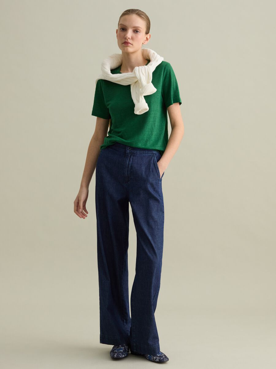 Short-sleeved T-shirt in green linen_1
